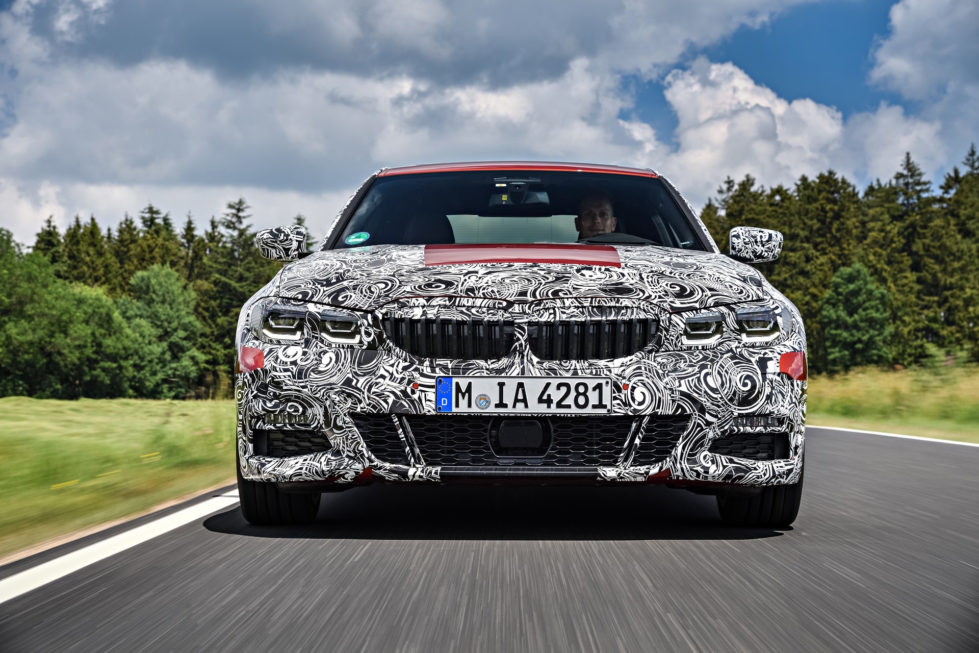 2019-BMW-3-Series-20 2019 BMW 3-Series Drops 121 Pounds, Will Have The Most Powerful Four-Cylinder Ever