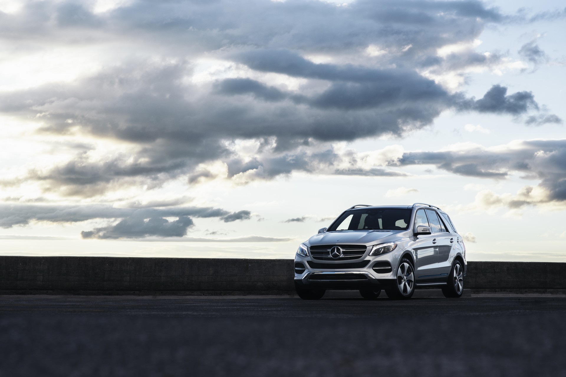 Mercedes-GLE-3 China Hits American-Made Cars With 25 Percent Tariff, Prevents Delivery Of Some Crossovers