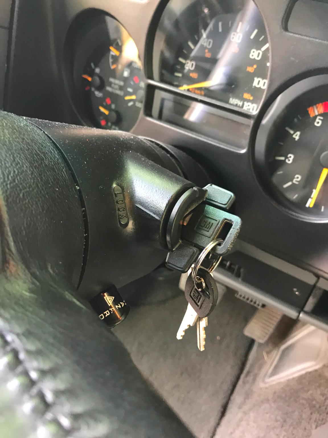 1993-gmc-typhoon-bat-auction-40 GMC Typhoon Turbo AWD Is Your 1990s Sleeper SUV