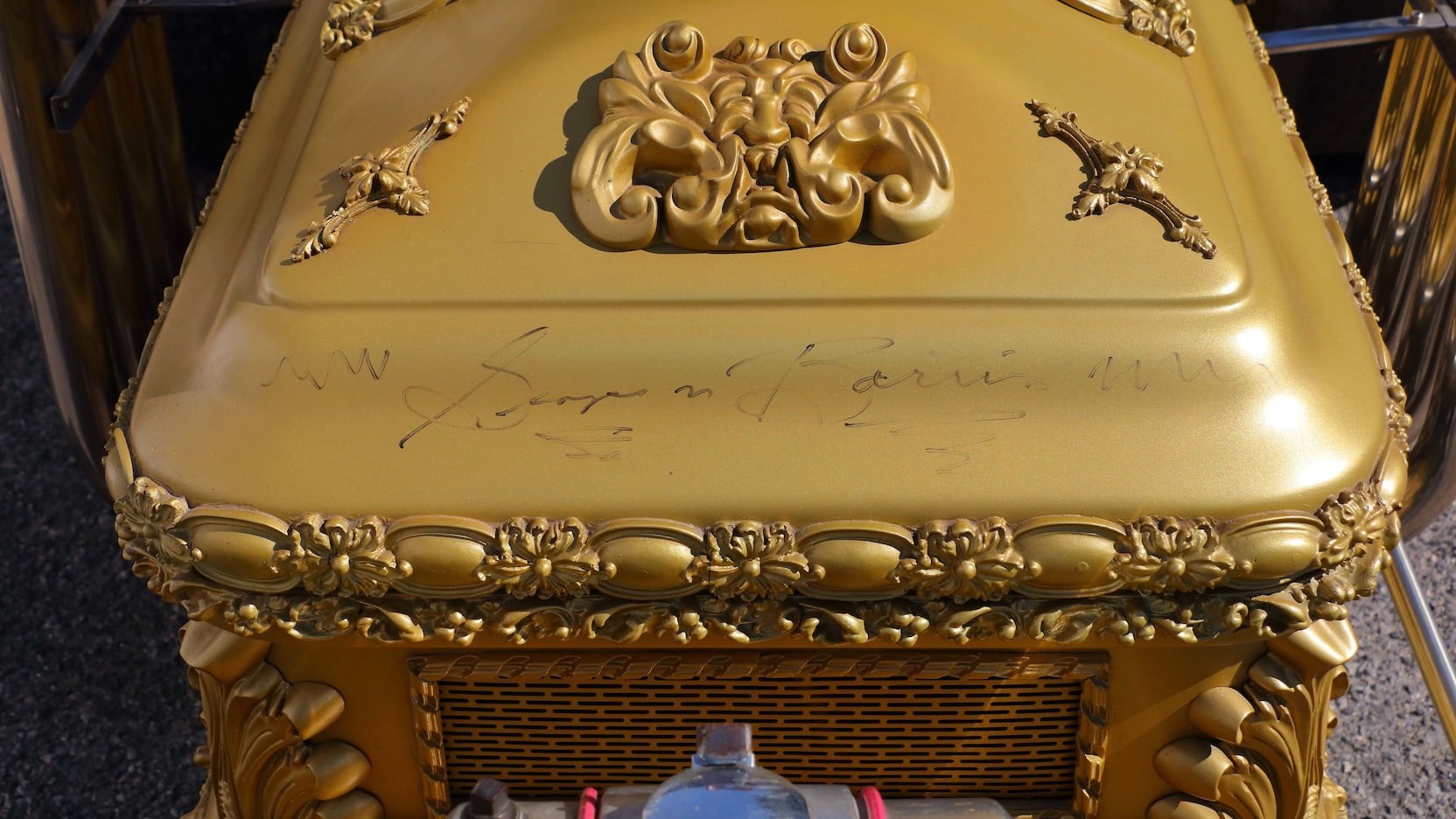 DRAG-U-LA-11 The Drag-U-La Dragster From The Munsters Is Looking For A New Home