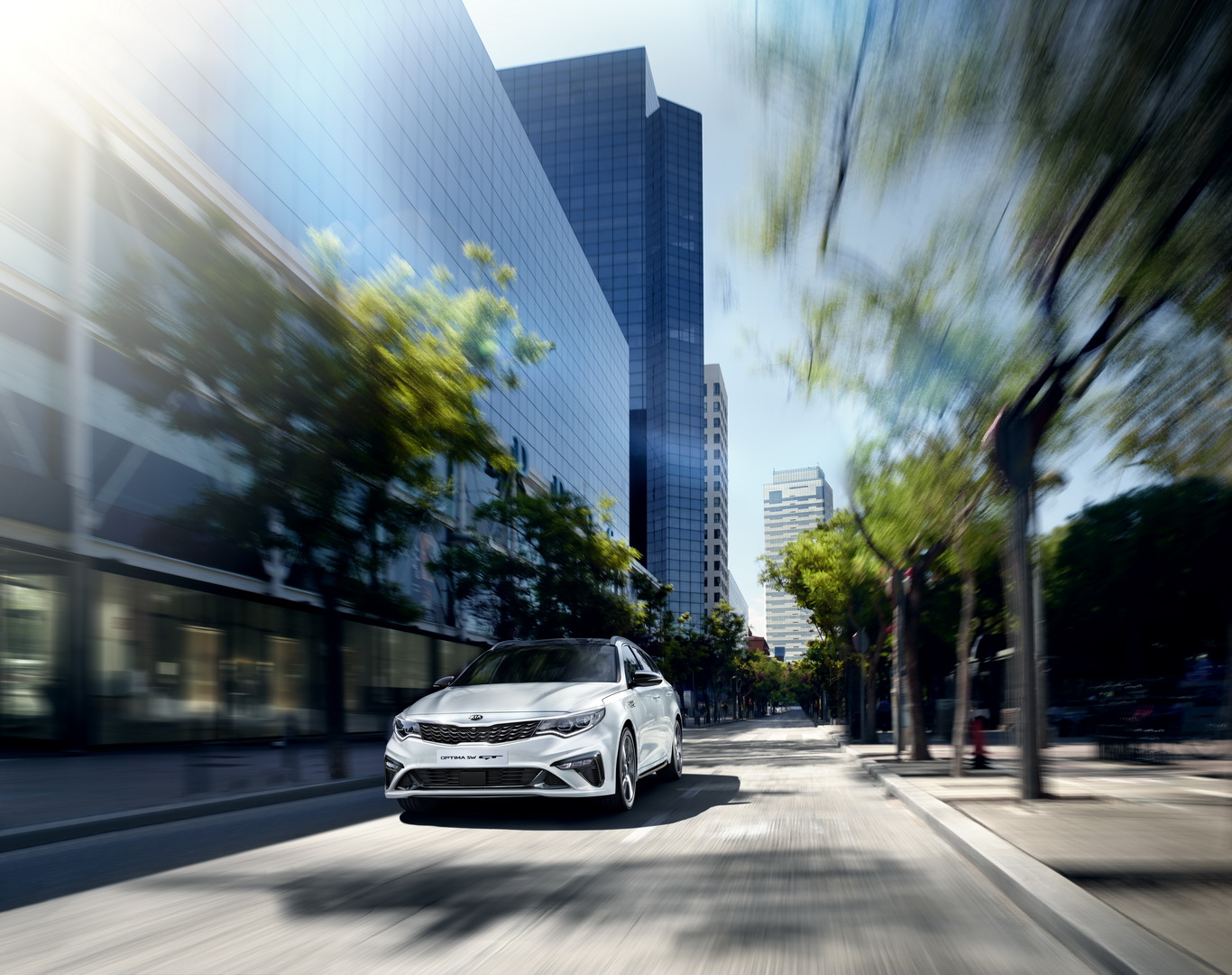 HyperFocal: 0 Facelifted Kia Optima Family Launched In The UK