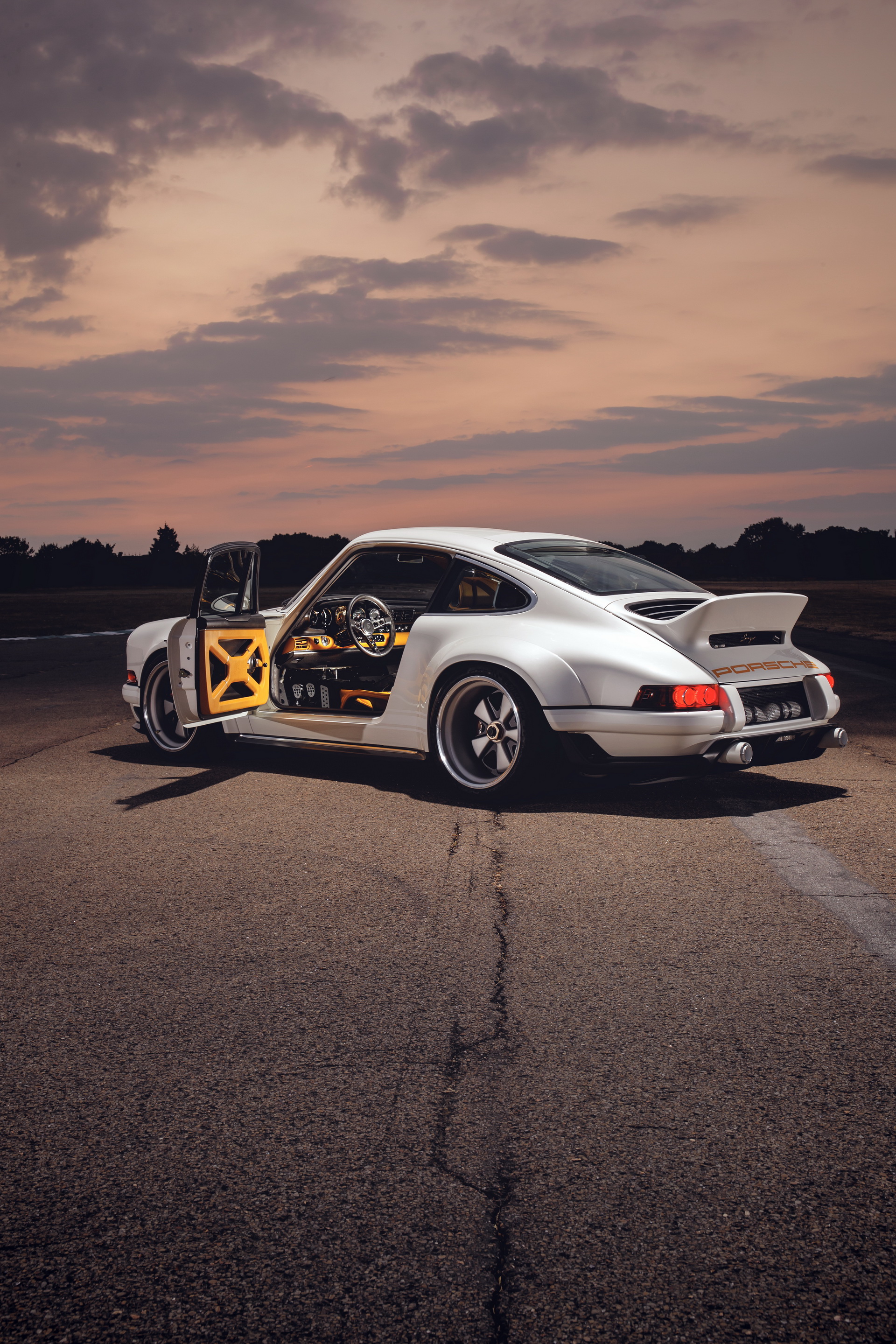 Singer_DLS_20 Bespoke $1.8 Million Porsche 911 By Singer Is Coming To Geneva