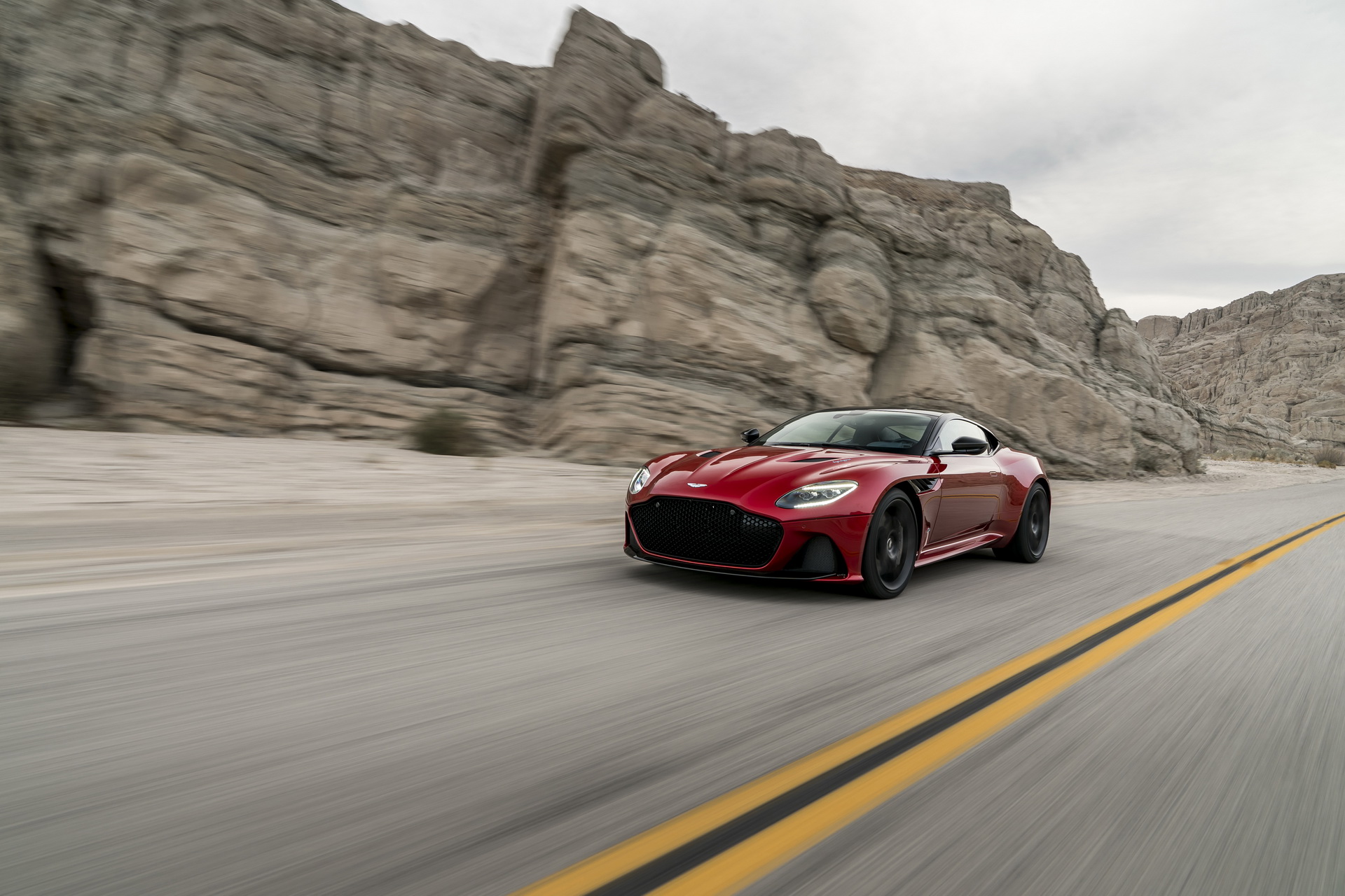Aston-Martin-DBS-Superleggera-Volante-6 Aston Martin Has Started Testing A DBS Superleggera Volante