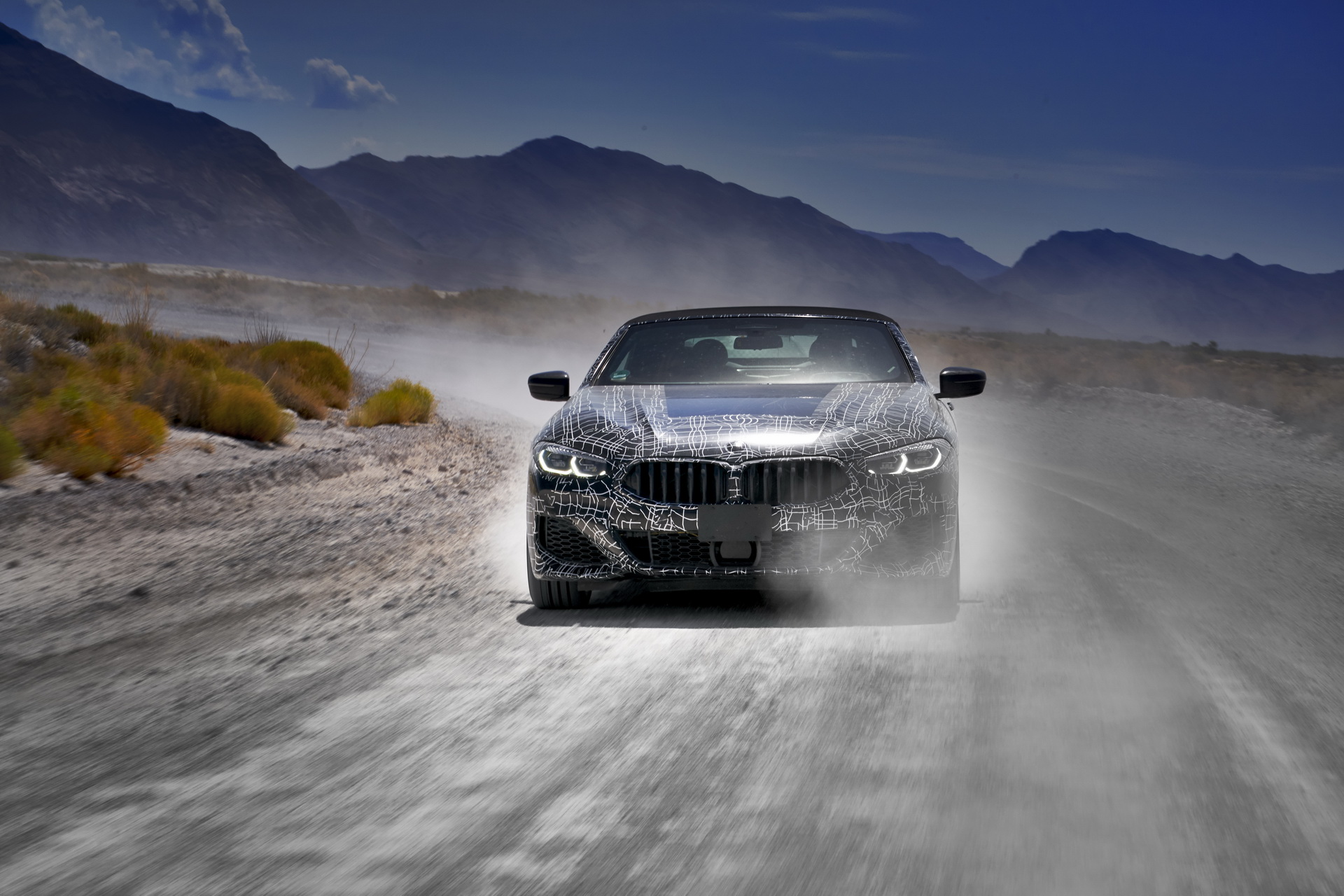 bmw-8-series-cabrio-prototype-desert-tests-11 BMW Takes Topless 8-Series Cabrio To Death Valley