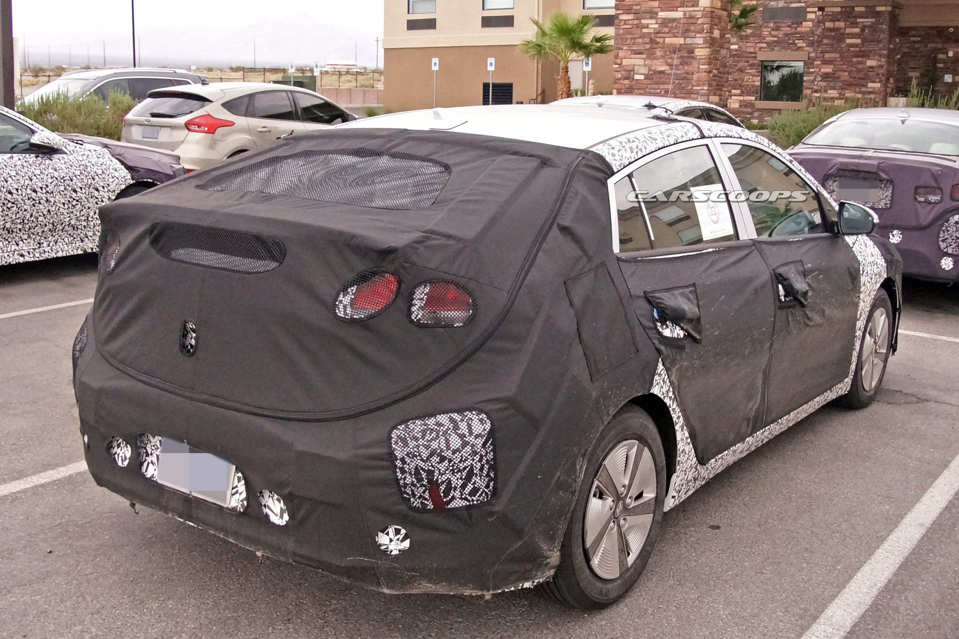 Hyundai Ioniq Facelift Spy-10 2020 Hyundai Ioniq Facelift Spied With A New Grille