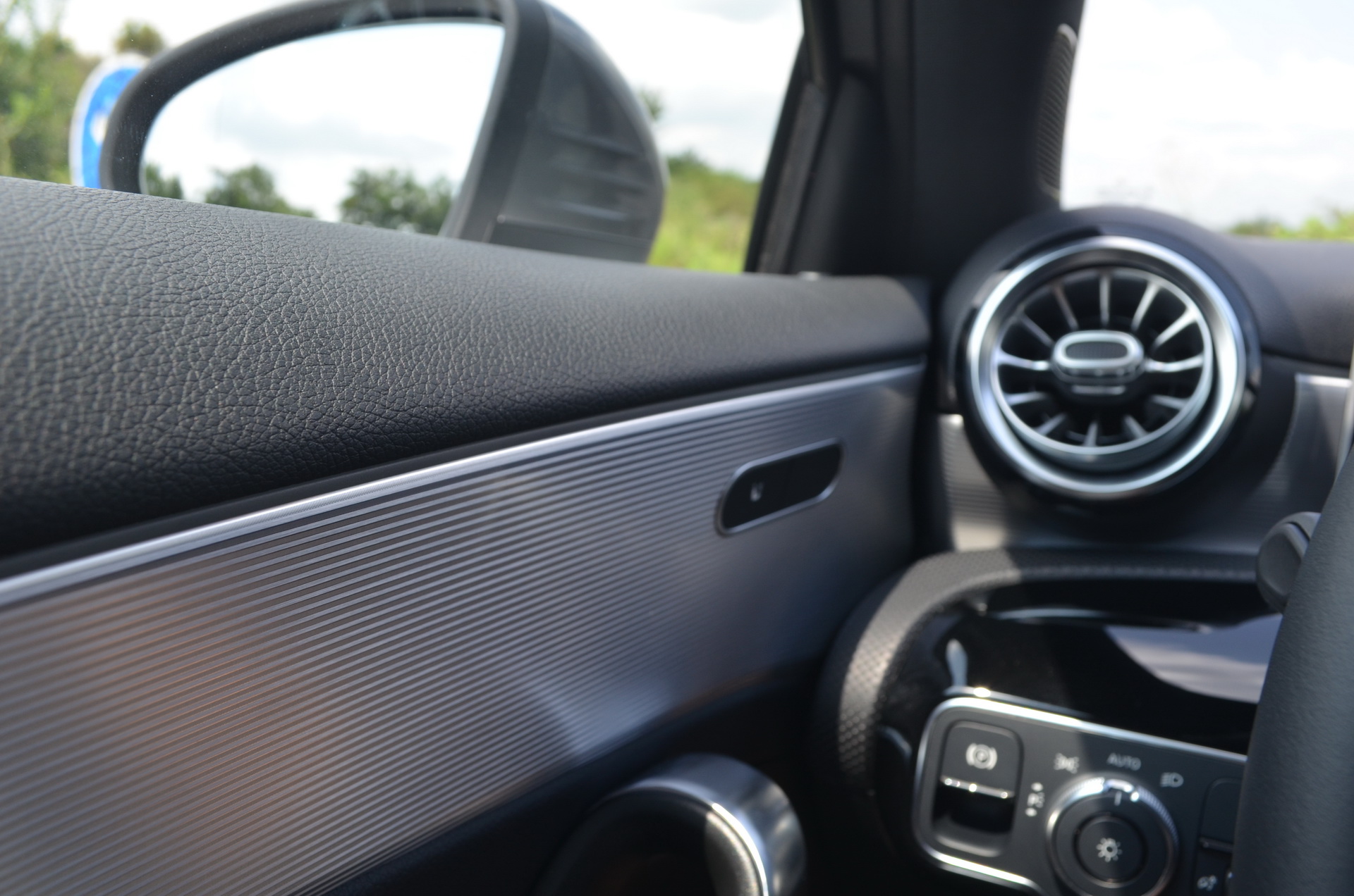 2018-mercedes-a180d-cs-review-32 Driven: 2018 Mercedes A-Class Lives Up To The Hype – But Only Just