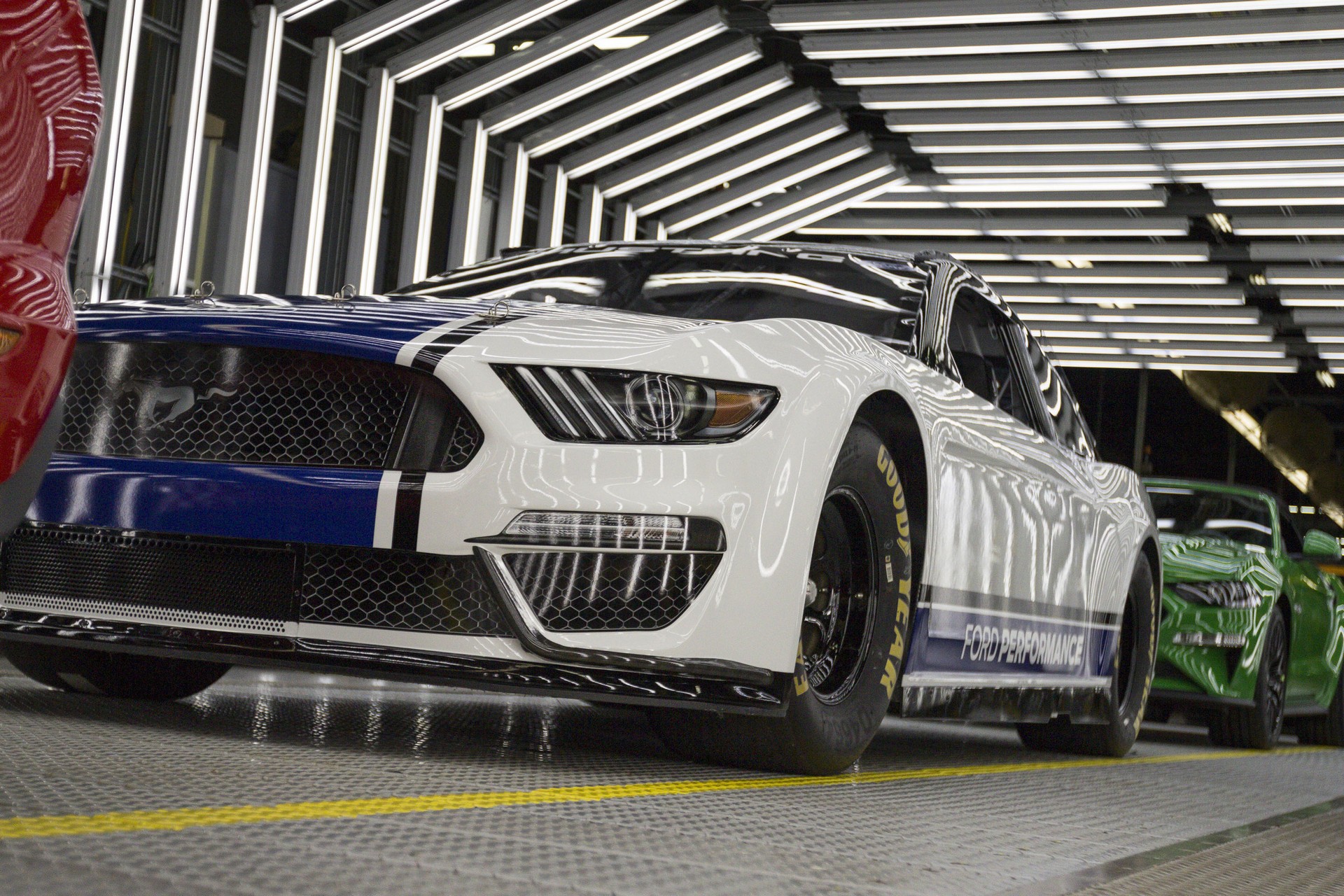 Ford-Mustang-NASCAR-5 New Ford Mustang Race Car Unveiled For Monster Energy NASCAR Cup Series