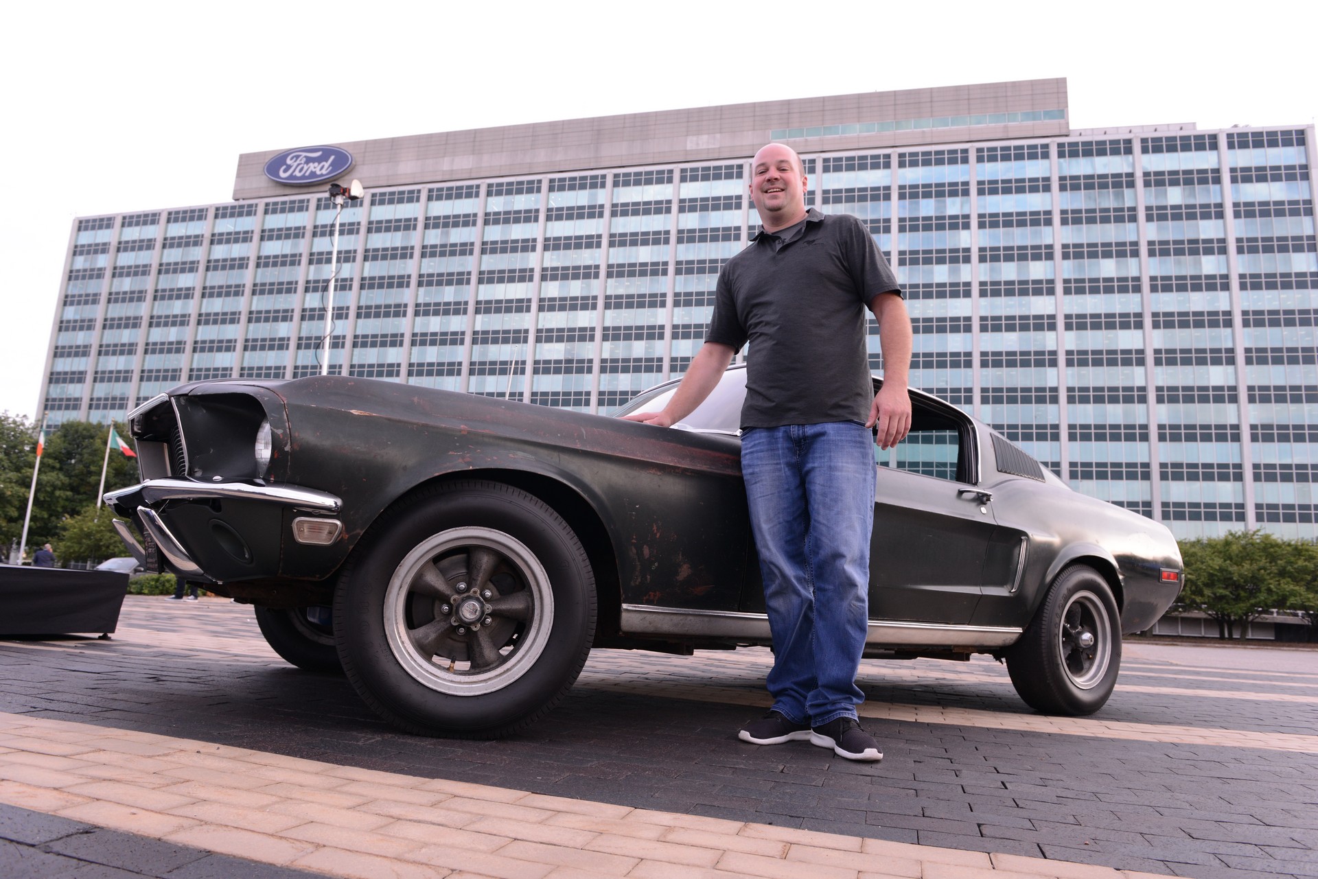 Ford-Mustang-25 Ford Unveils The 10 Millionth Mustang, Has 296 HP More Than The Original