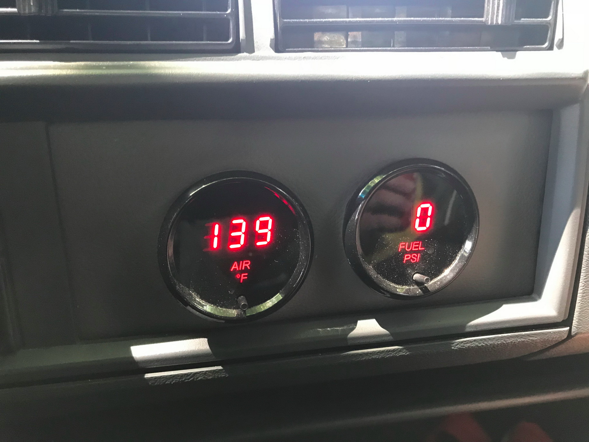 1993-gmc-typhoon-bat-auction-44 GMC Typhoon Turbo AWD Is Your 1990s Sleeper SUV