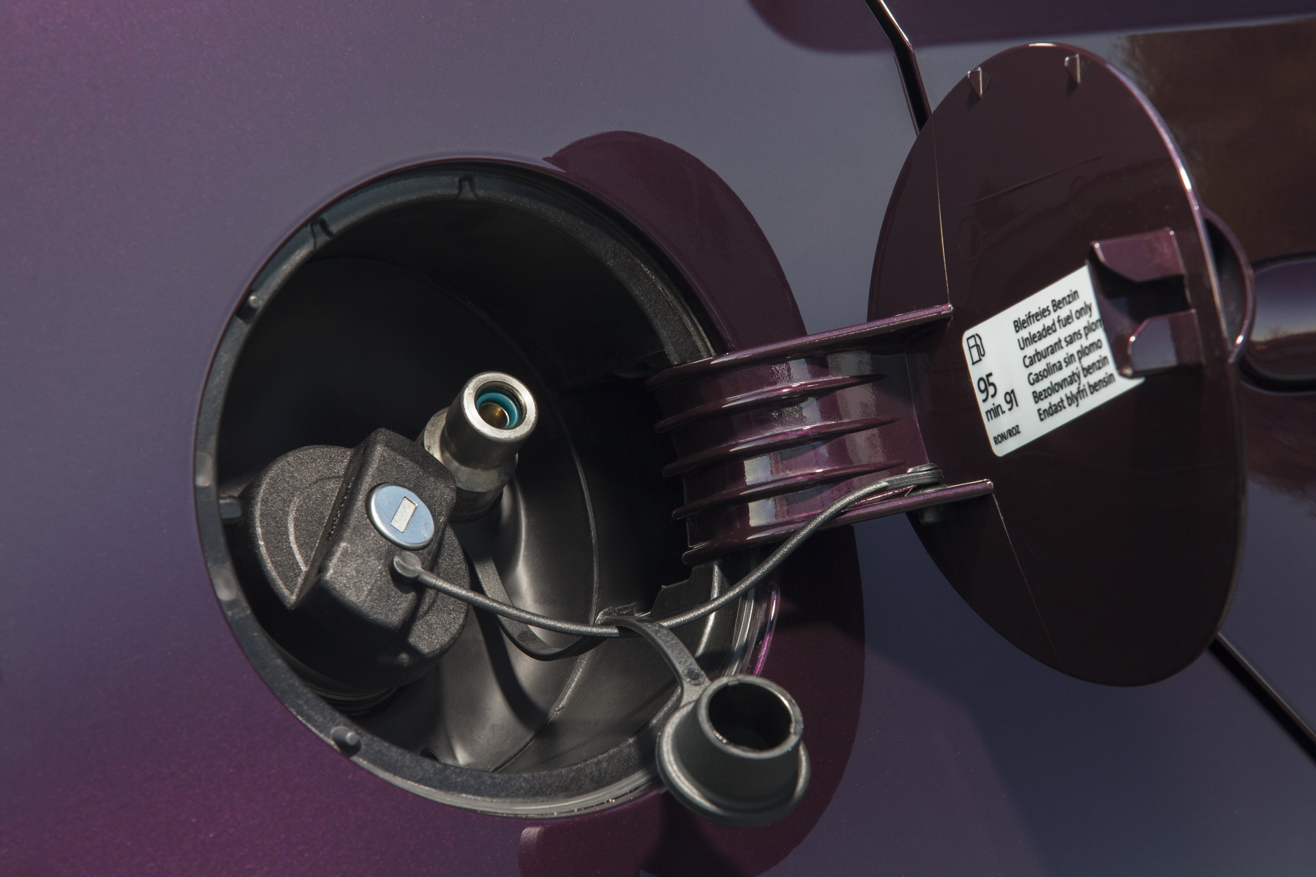 2018-seat-mii-7 SEAT Drops 3-Door Mii From Lineup, Simplifies Trim Levels