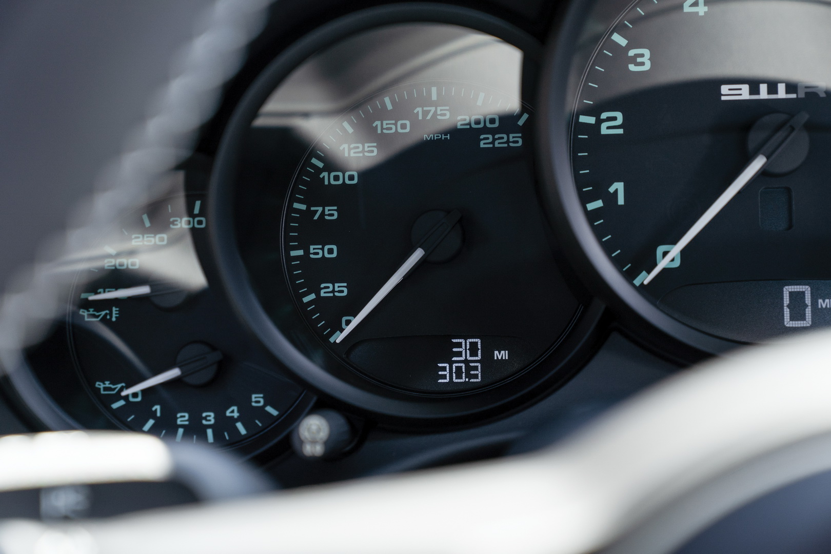 2016-porsche-911-r-21 Crazy Porsche 911 R Premiums Are Evaporating, 30-Mile Example Is Up For $330-370k