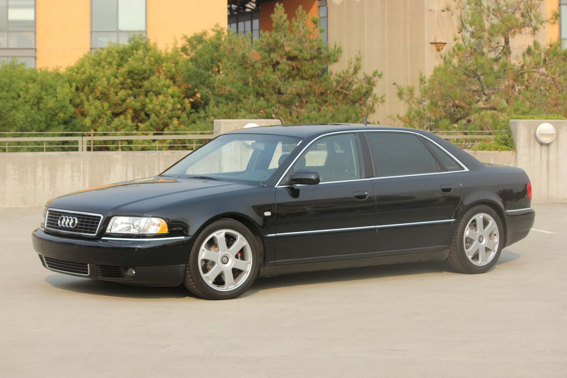 2003-audi-a8l-auction-bat-2 $21k Wasn’t Enough To Secure This Refurbished 2002 Audi A8L