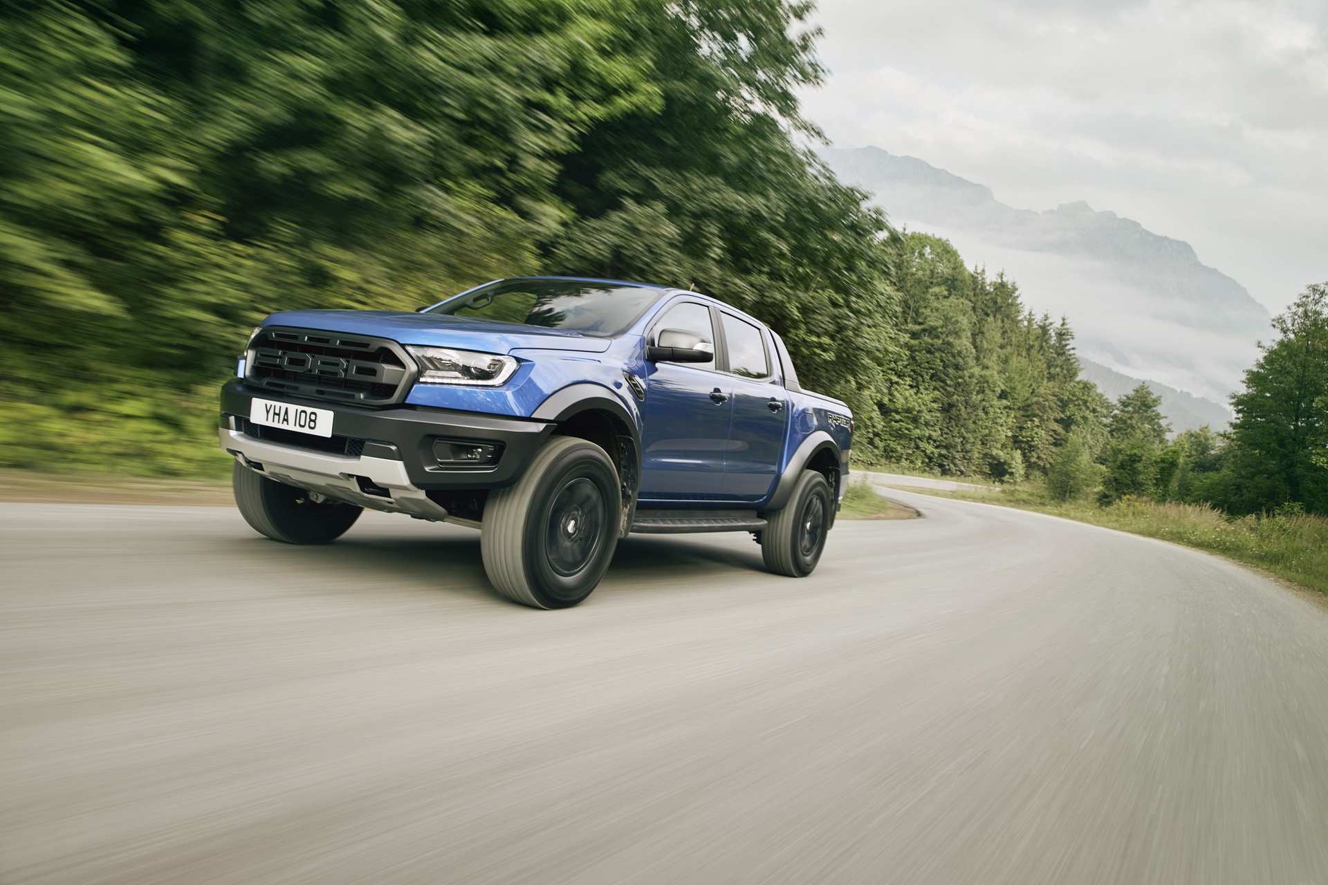 2019-Ford-Ranger-Raptor-05 Ford Reveals Euro-Spec Ranger Raptor At Gamescom Ahead Of 2019 Launch