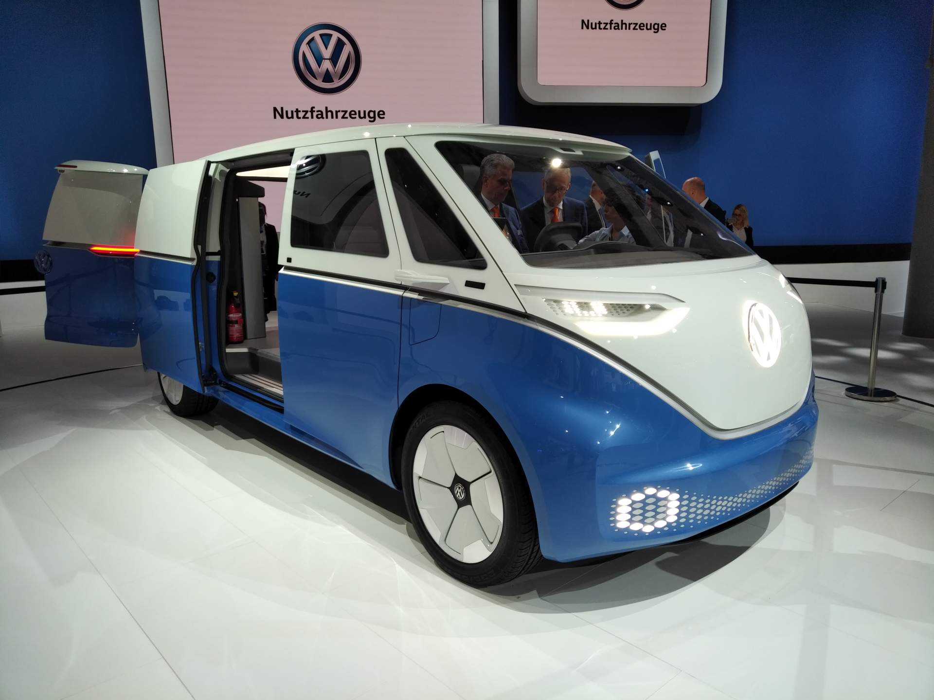 VW-ID-Buzz-Cargo-Concept-at-Hannover-CV-Show-24 VW I.D. Buzz Cargo Concept Previews All-Electric Van With 550Km Range