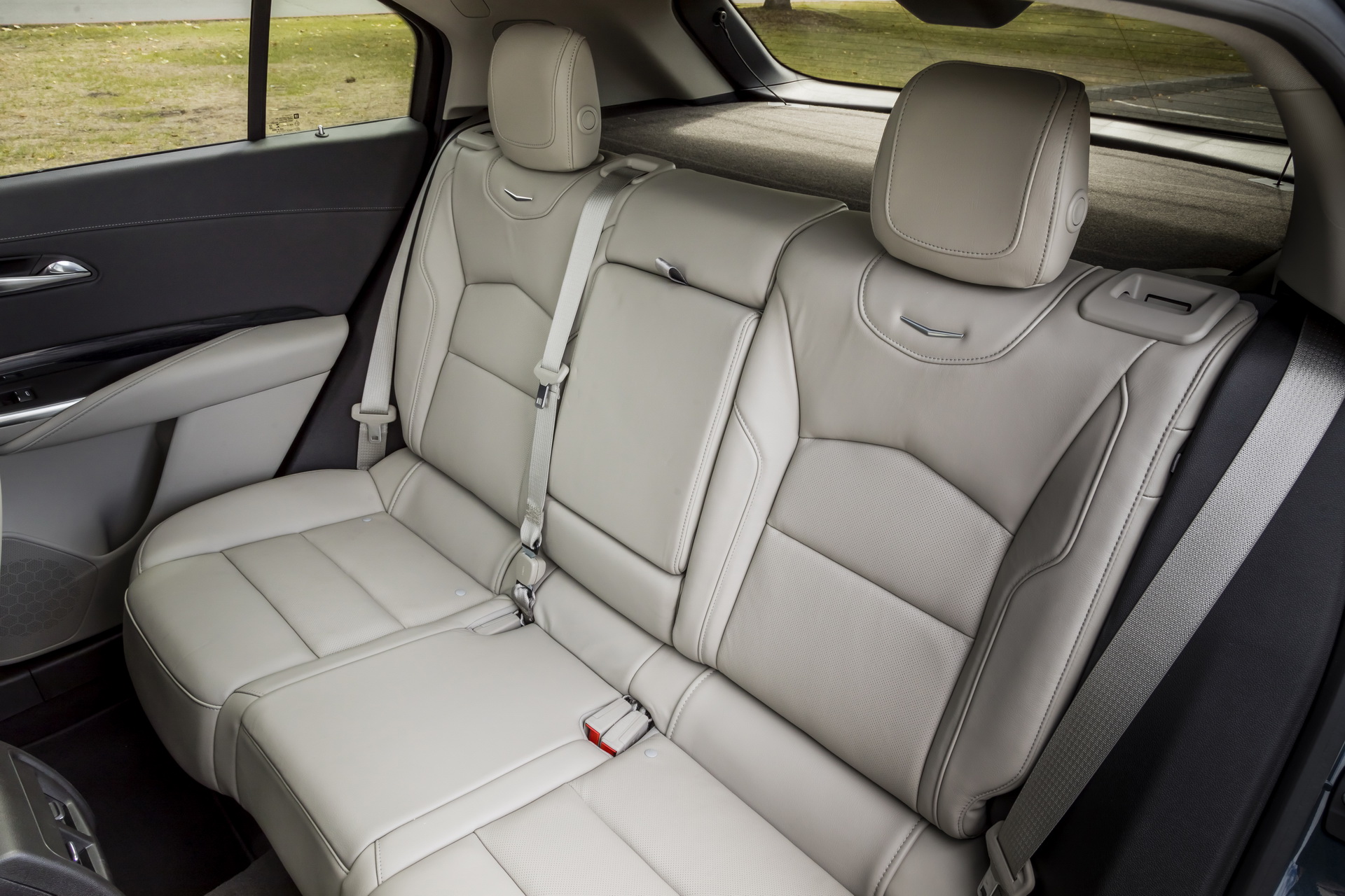 2019-Cadillac-XT4-013 Cadillac Puts Diesel Engine Development On Hold, Will Focus On Electrification