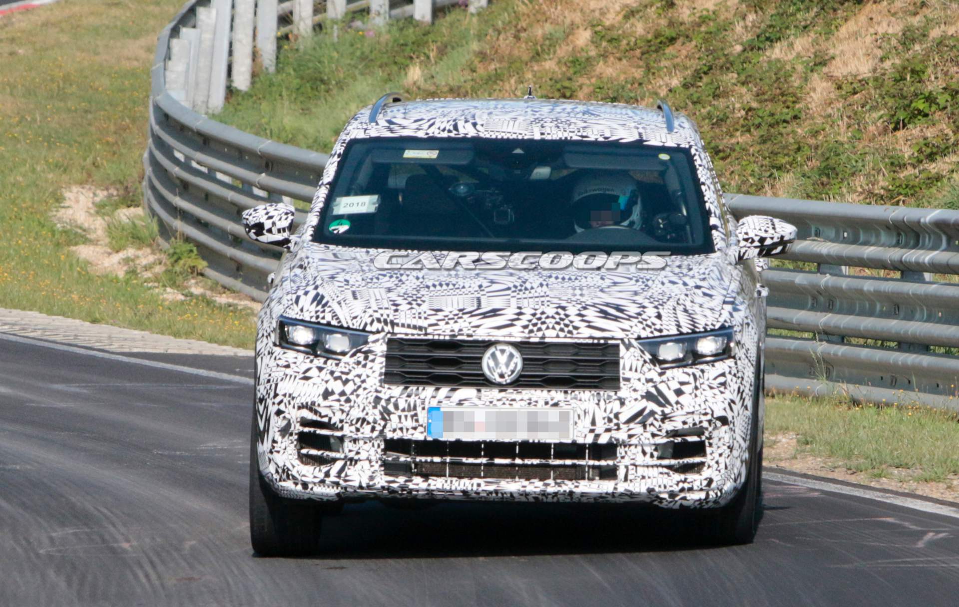 VW-T-Roc-R-spy-shots-14 VW T-Roc R Parades Final Production Body At The Nürburgring