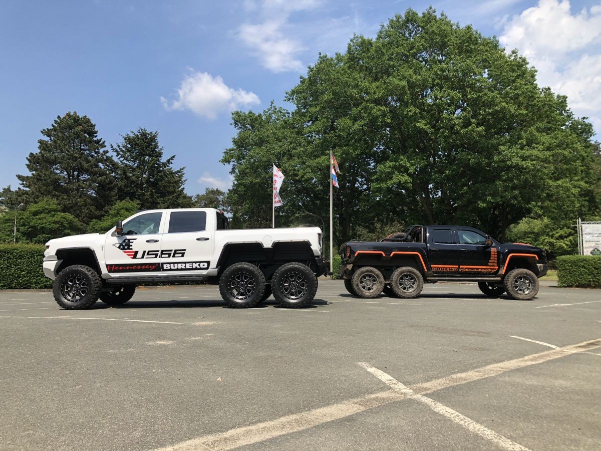 Bureko-6x6-based-on-Chevrolet-Silverado-18 Chevy Silverado Goes To Czech Republic, Returns As The Brutal Bureko 6×6