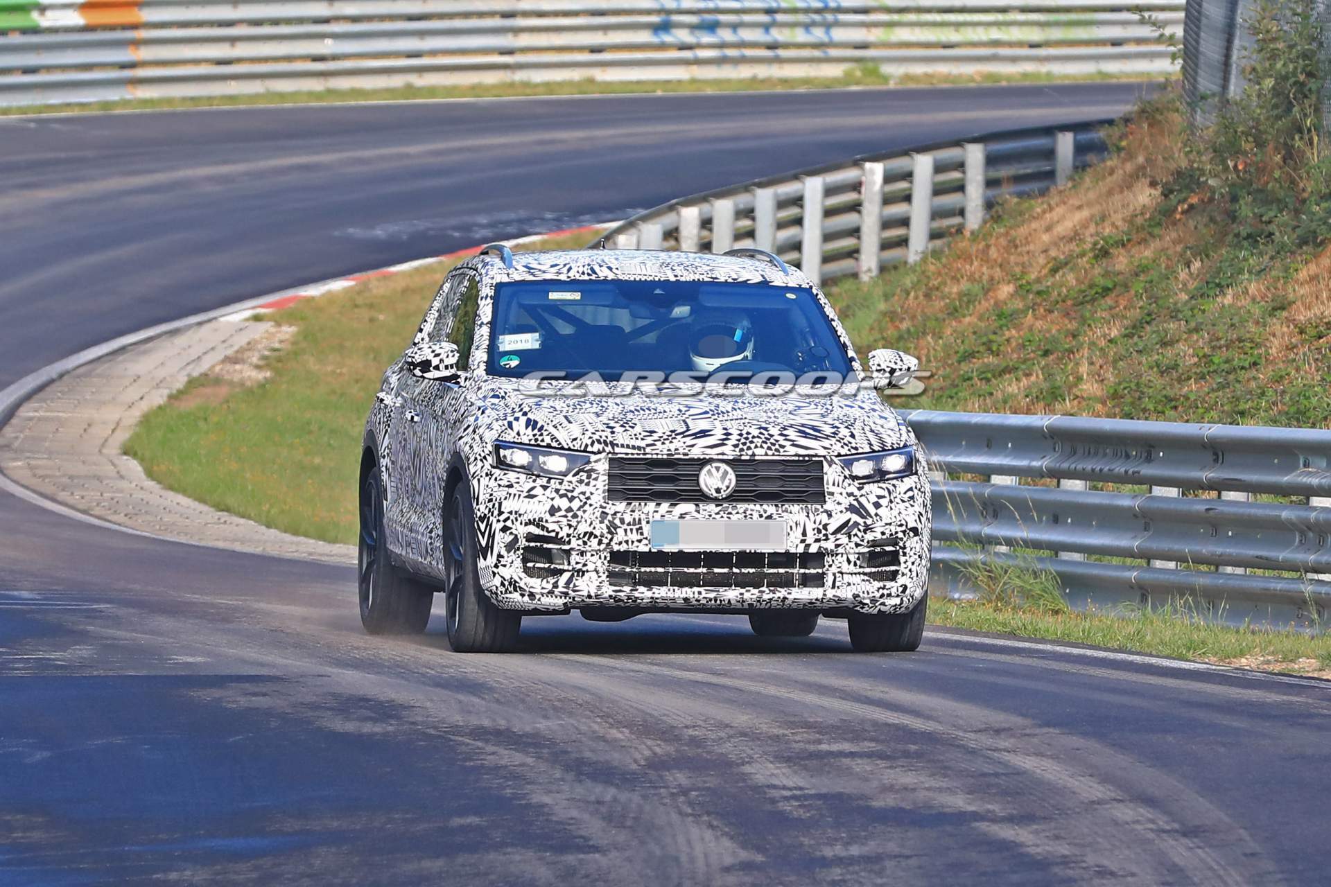 VW-T-Roc-R-spy-shots-26 VW T-Roc R Parades Final Production Body At The Nürburgring