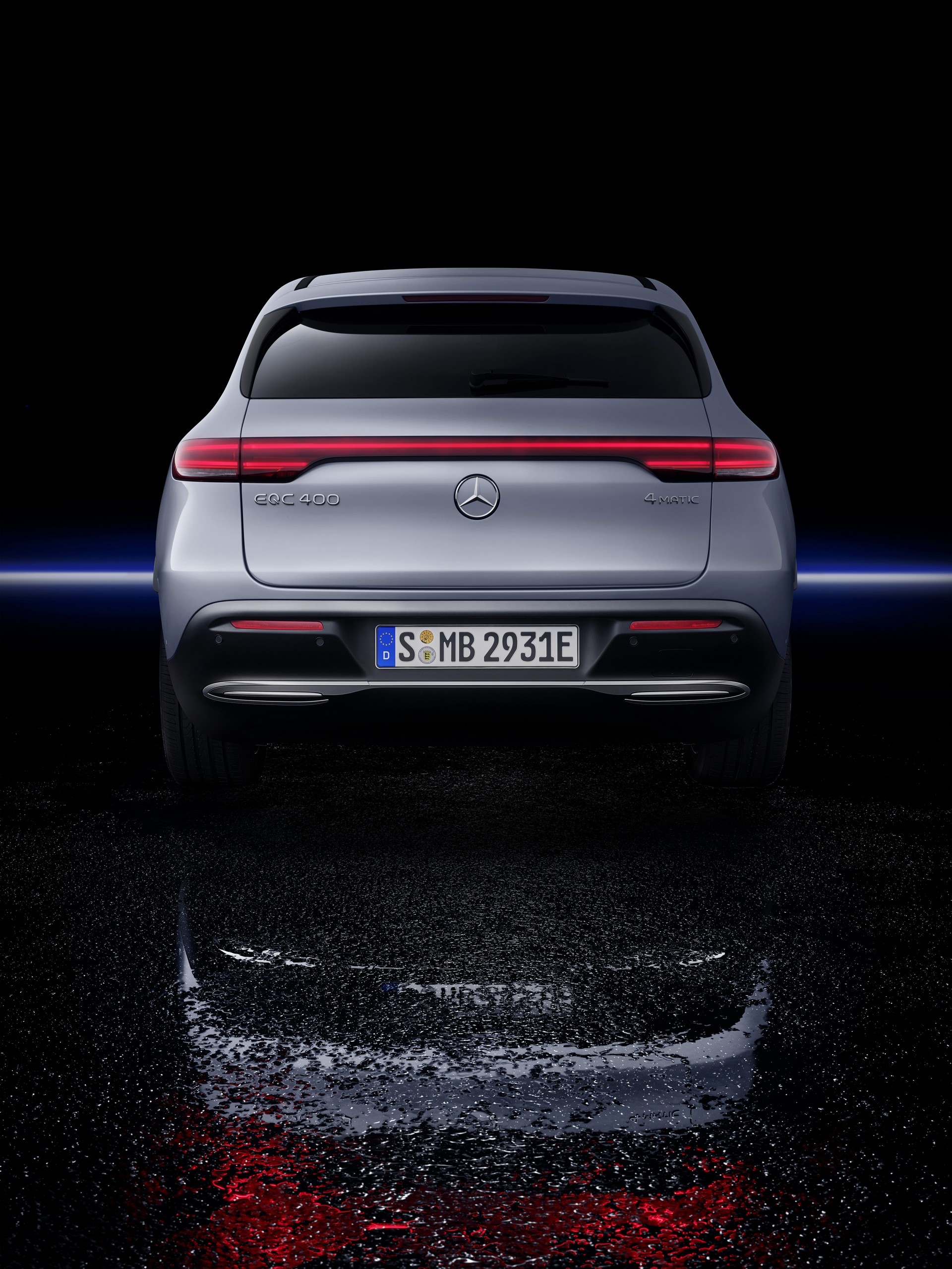 Mercedes-EQC-18 Mercedes Enters The Electric Era With All-New EQC Crossover