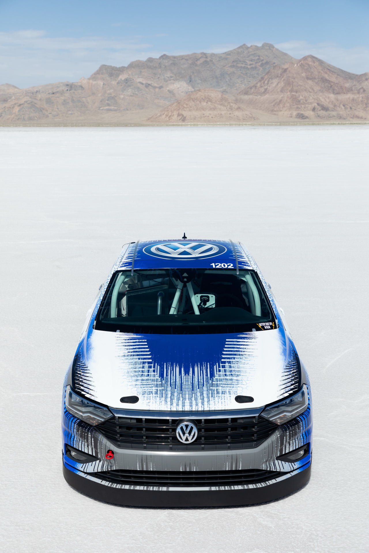 vw-jetta-land-speed-record-salt-flats-9 2019 VW Jetta Breaks SCTA Land Speed Record With 210 MPH Run
