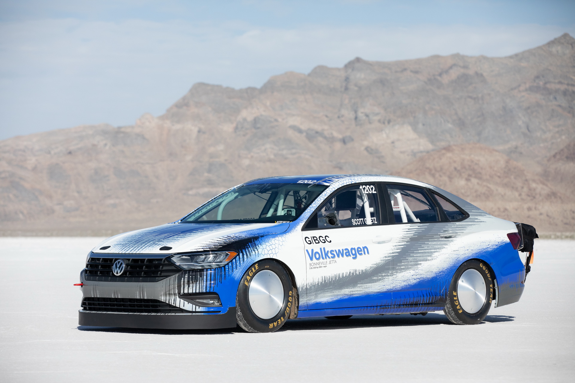 vw-jetta-land-speed-record-salt-flats-1 2019 VW Jetta Breaks SCTA Land Speed Record With 210 MPH Run