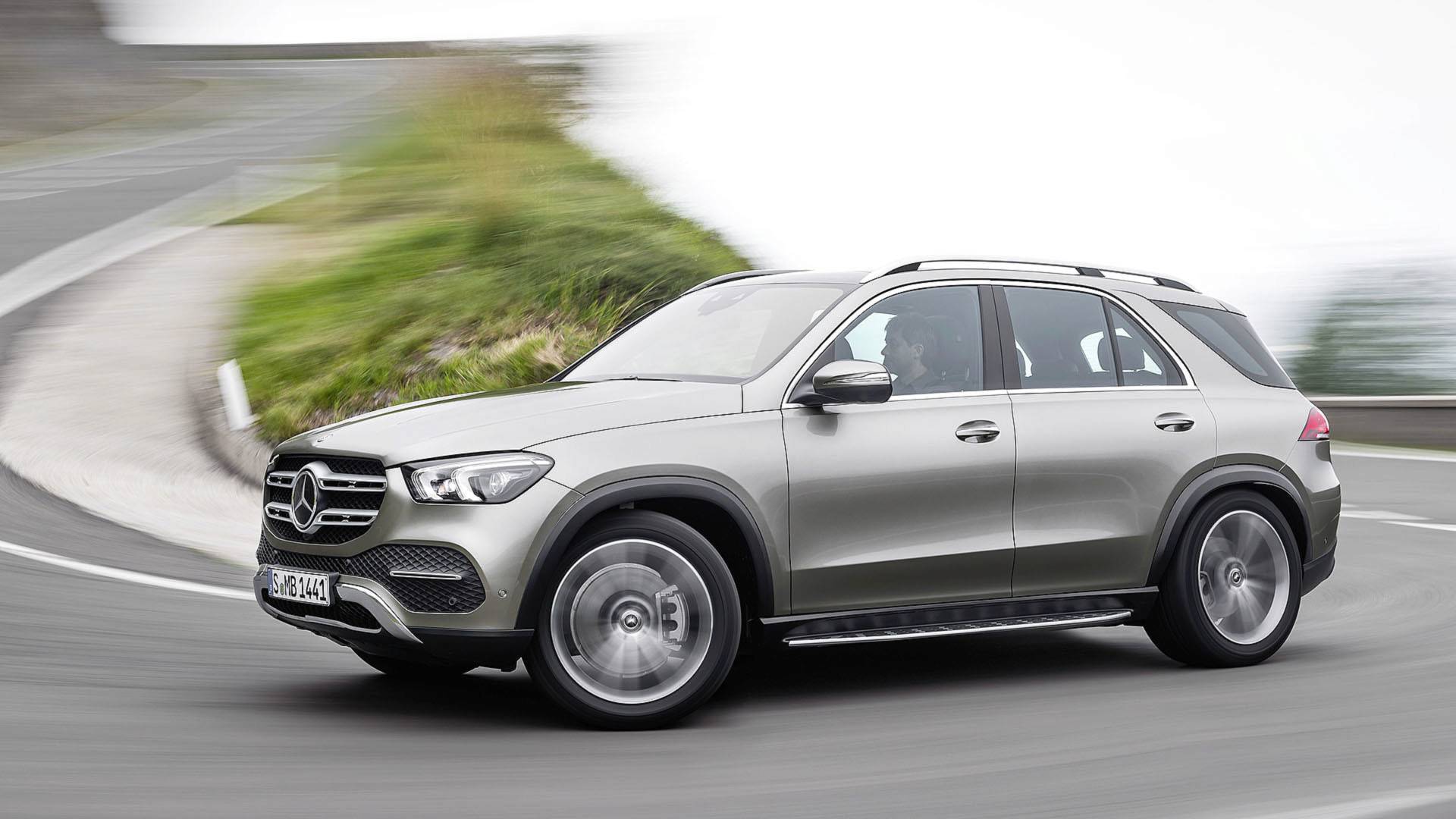 Mercedes-Benz-GLE-8 2019 Mercedes-Benz GLE Is Here With More Space, New Tech And Looks