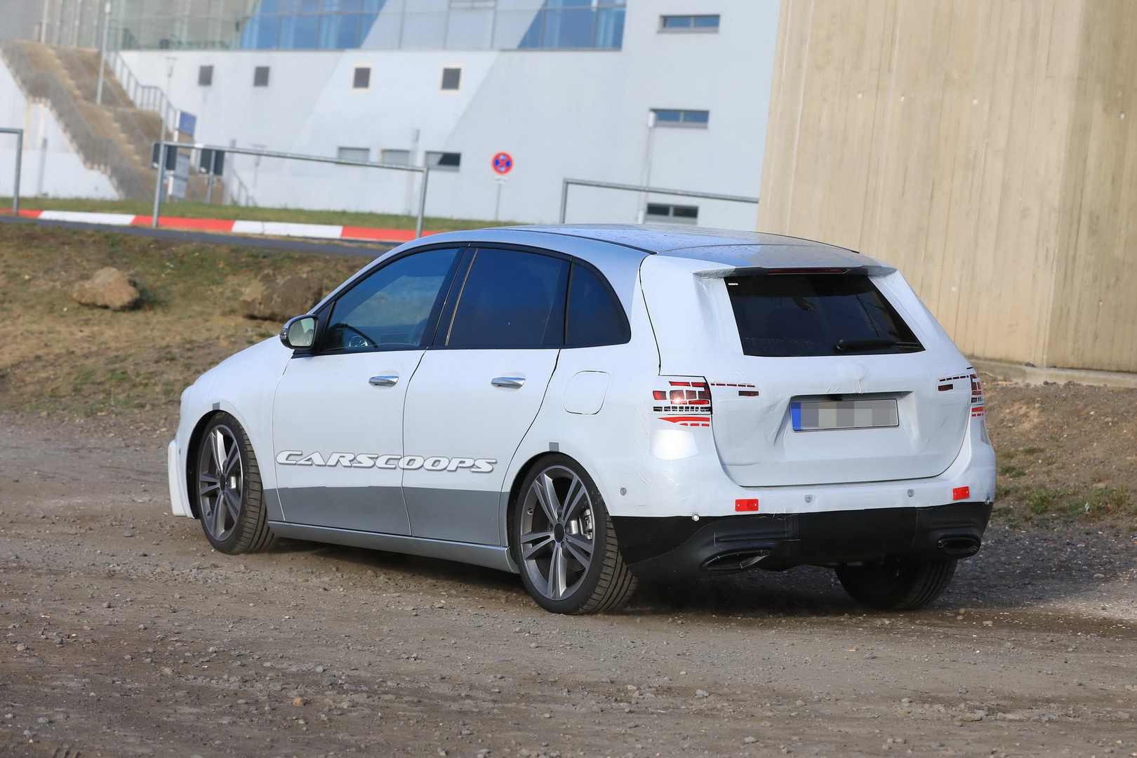 2019-mercedes-benz-b-class-2 All-New Mercedes-Benz B-Class Confirmed For Paris Auto Show