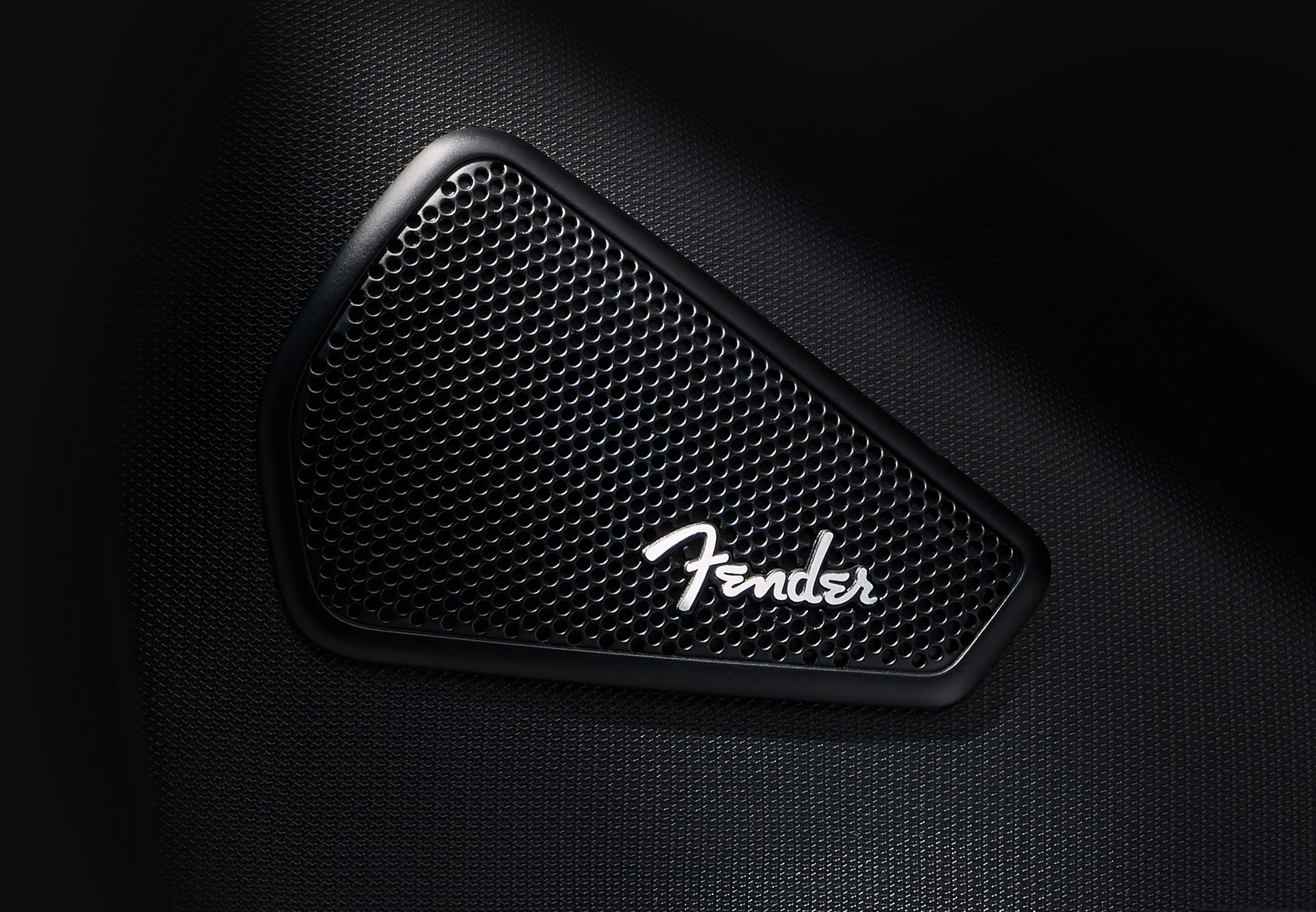 nissan-titan-fender-sound-system-panasonic-7 2019 Nissan Titan Will Rock You With Fender Premium Sound System