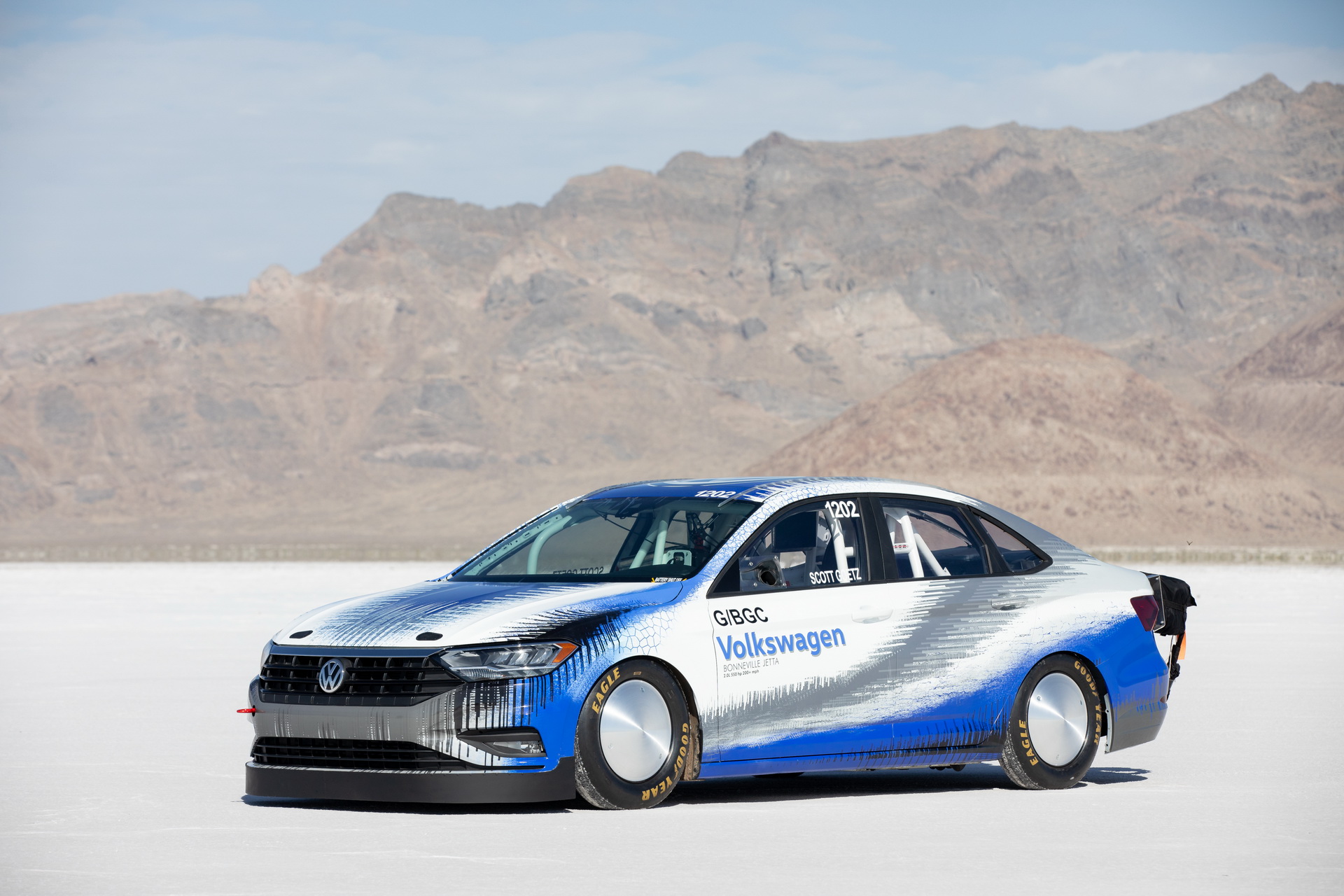 vw-jetta-land-speed-record-salt-flats-4 2019 VW Jetta Breaks SCTA Land Speed Record With 210 MPH Run