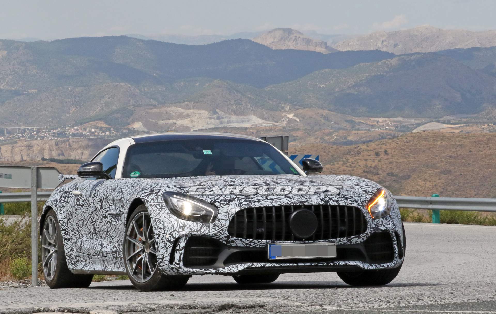 Mercedes-AMG-GT-R-prototype-spy-shots-11 Louder Mercedes-AMG GT R Prototype Spied With New Exhausts, What Is It?