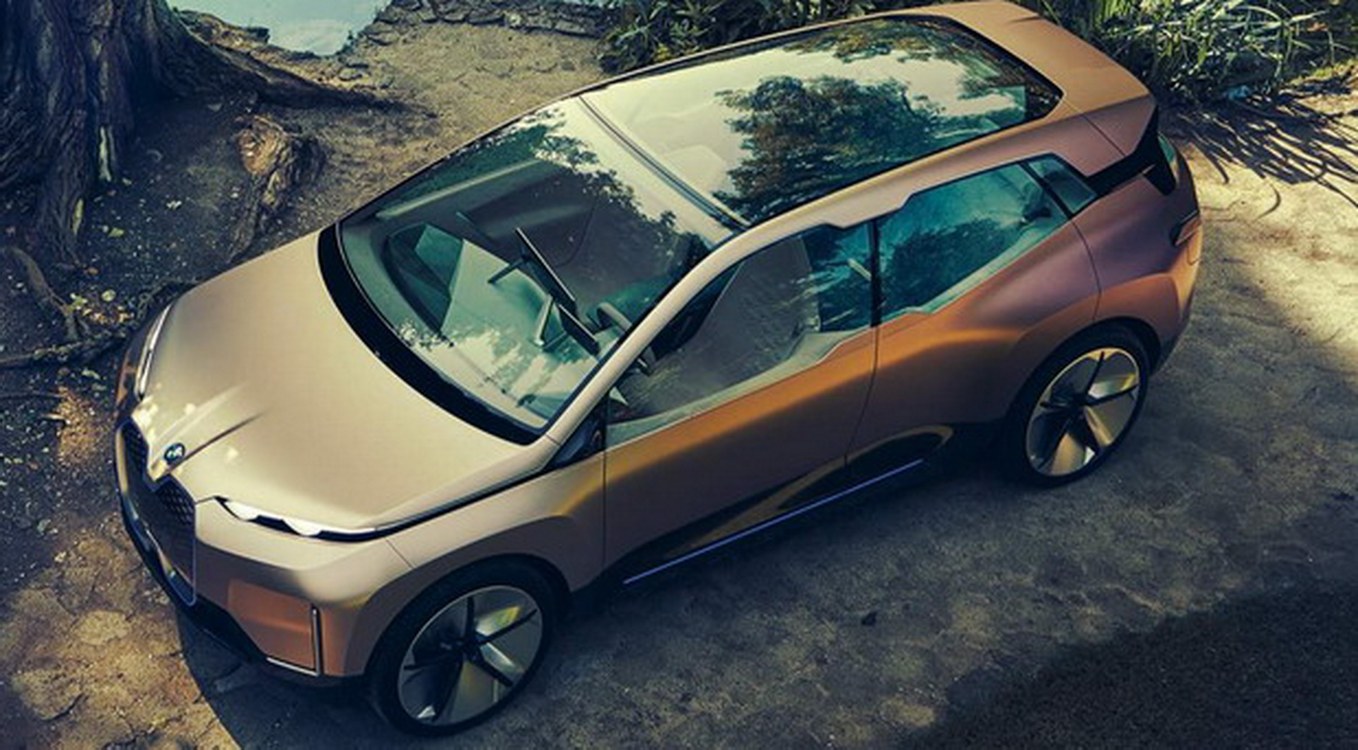 BMW-iNext-7 BMW iNEXT Electric Crossover: This Is It!