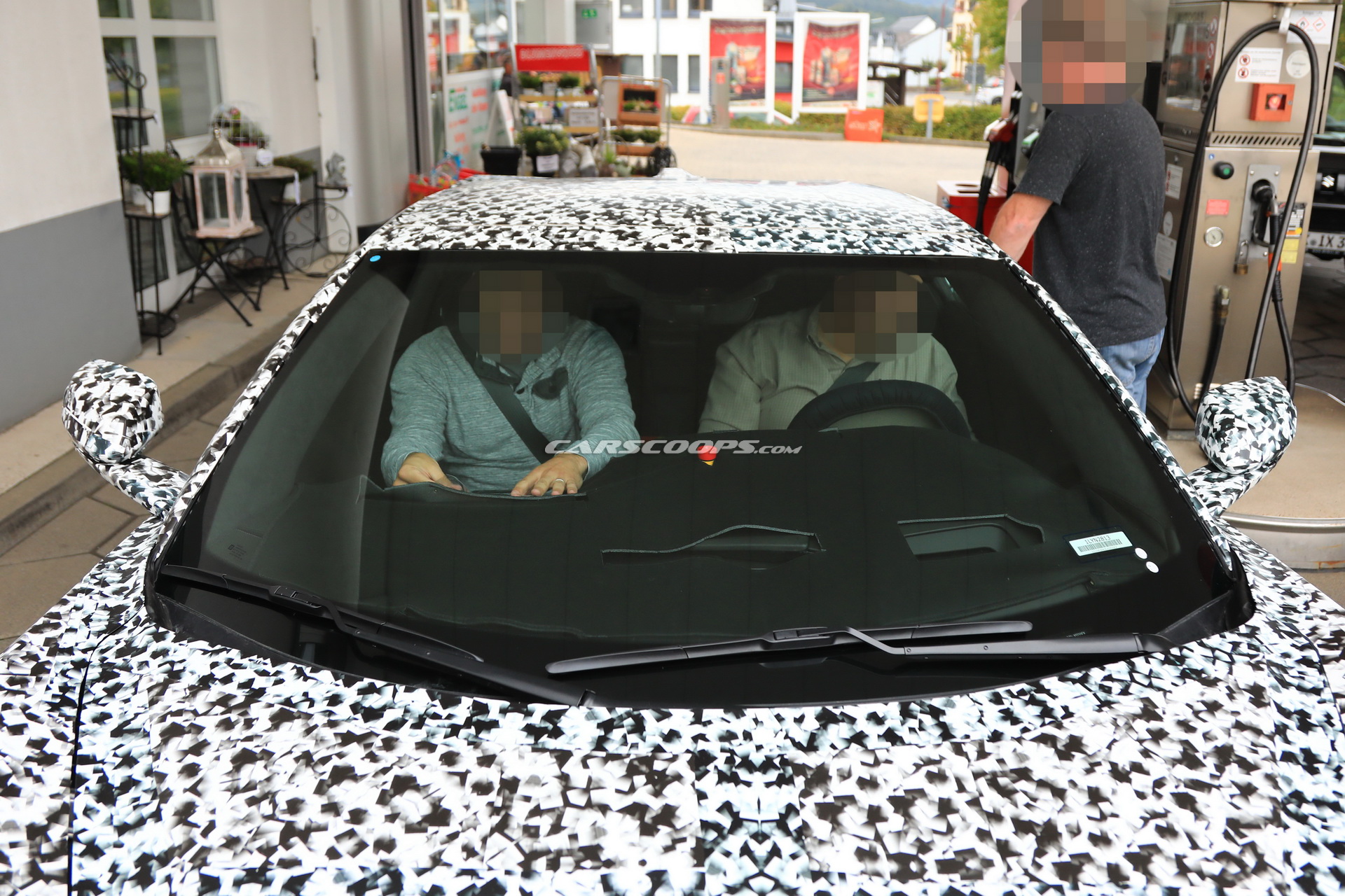 2020-Corvette-Mid-Engine-Carscoops25 2020 Corvette C8: This Is What It’ll Look Like, And What Else To Expect