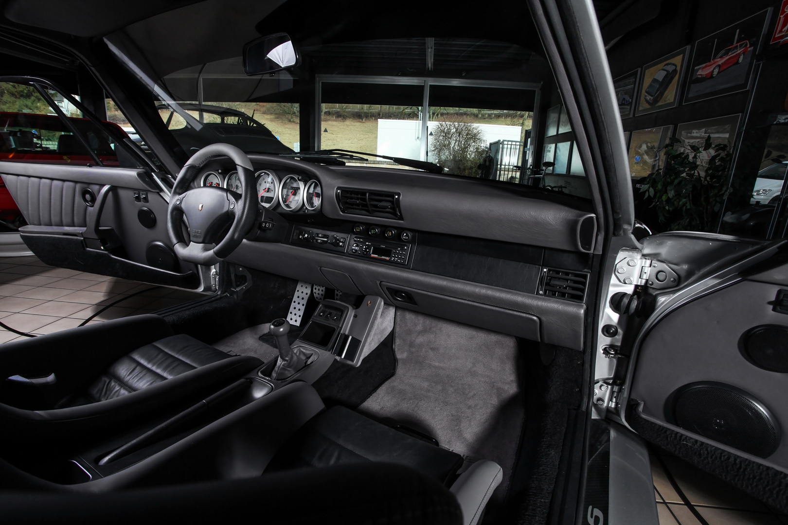 porsche-935-replica-dp-motorsport-16 DP Motorsport Transforms Porsche 965 Into Street-Legal 935 Replica