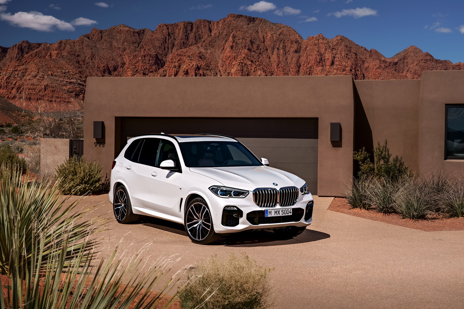2019-bmw-x5-7 BMW’s Paris Auto Show Lineup Announced, Includes New Z4, 8-Series Models