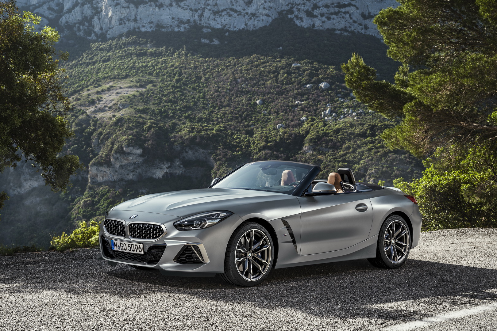 2019-bmw-z4-13 BMW’s Paris Auto Show Lineup Announced, Includes New Z4, 8-Series Models