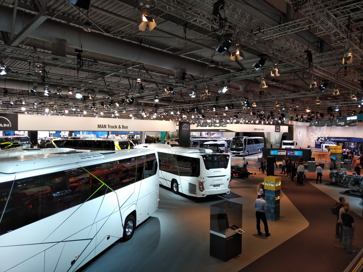 traton-group-2018-iaa-203 VW Truck & Bus Becomes TRATON Group, Wants To Revolutionize Global Transportation