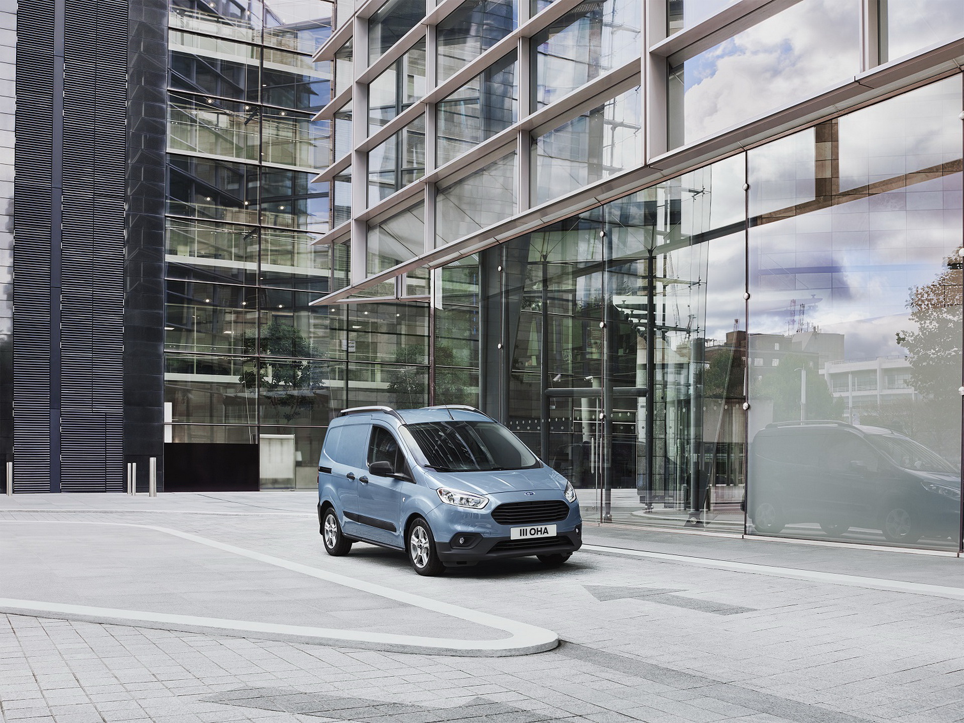 ford-all-new-transit-two-tonne-custom-connect-16 Ford Unveils All-New Transit Two-Tonne, Connect And Custom Vans
