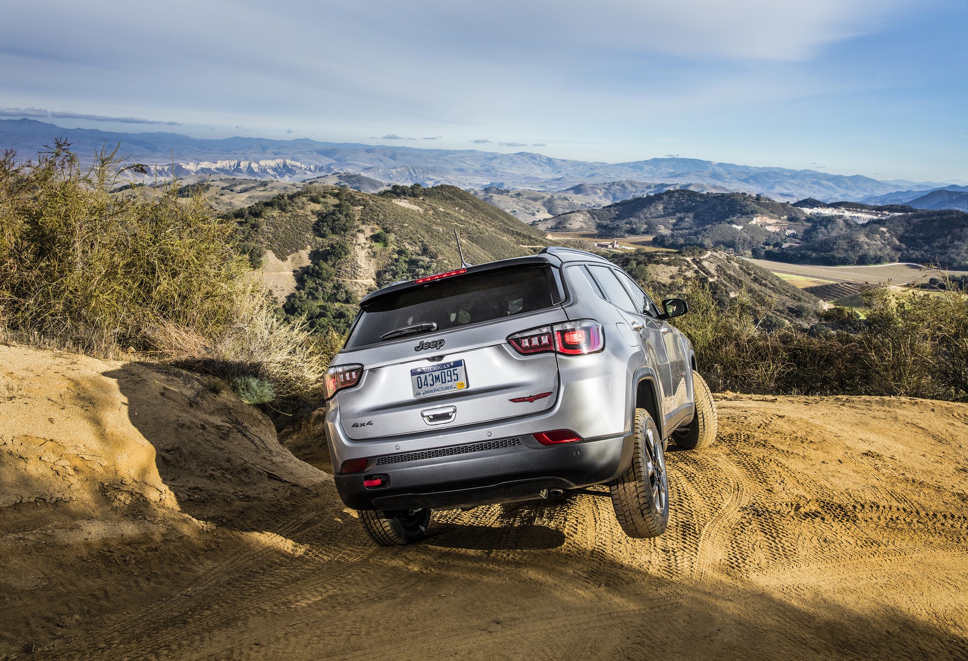 2019-Jeep-Compass-30 2019 Jeep Compass Upland Special Edition Gives The Entry-Level Model Trailhawk Looks