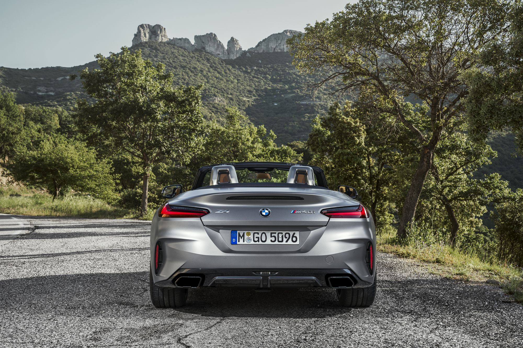 BMW-Z4-13 BMW Unveils 2019 Z4 sDrive20i, sDrive30i, And 2020 M40i Roadster