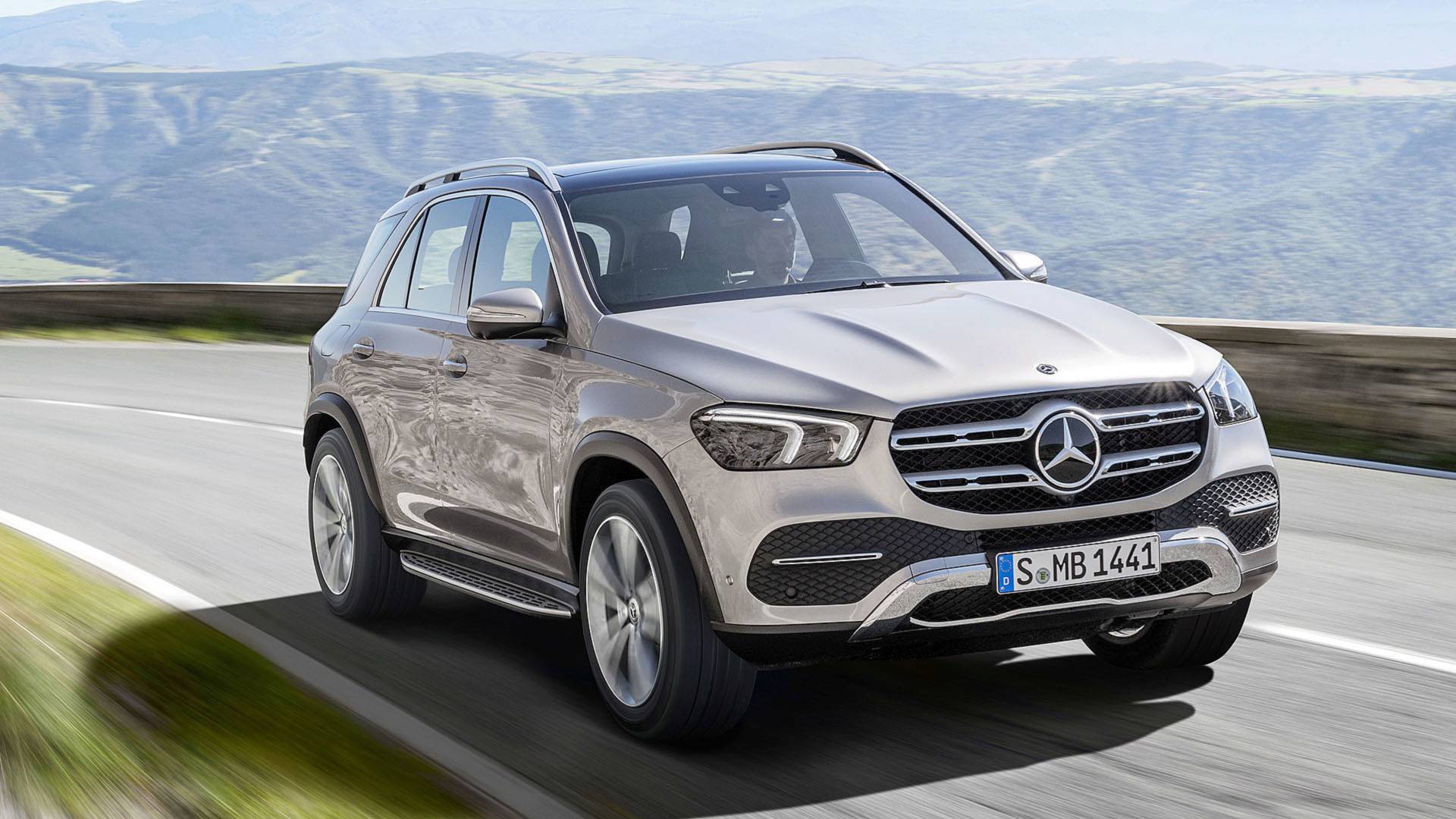 Mercedes-Benz-GLE-1 2019 Mercedes-Benz GLE Is Here With More Space, New Tech And Looks