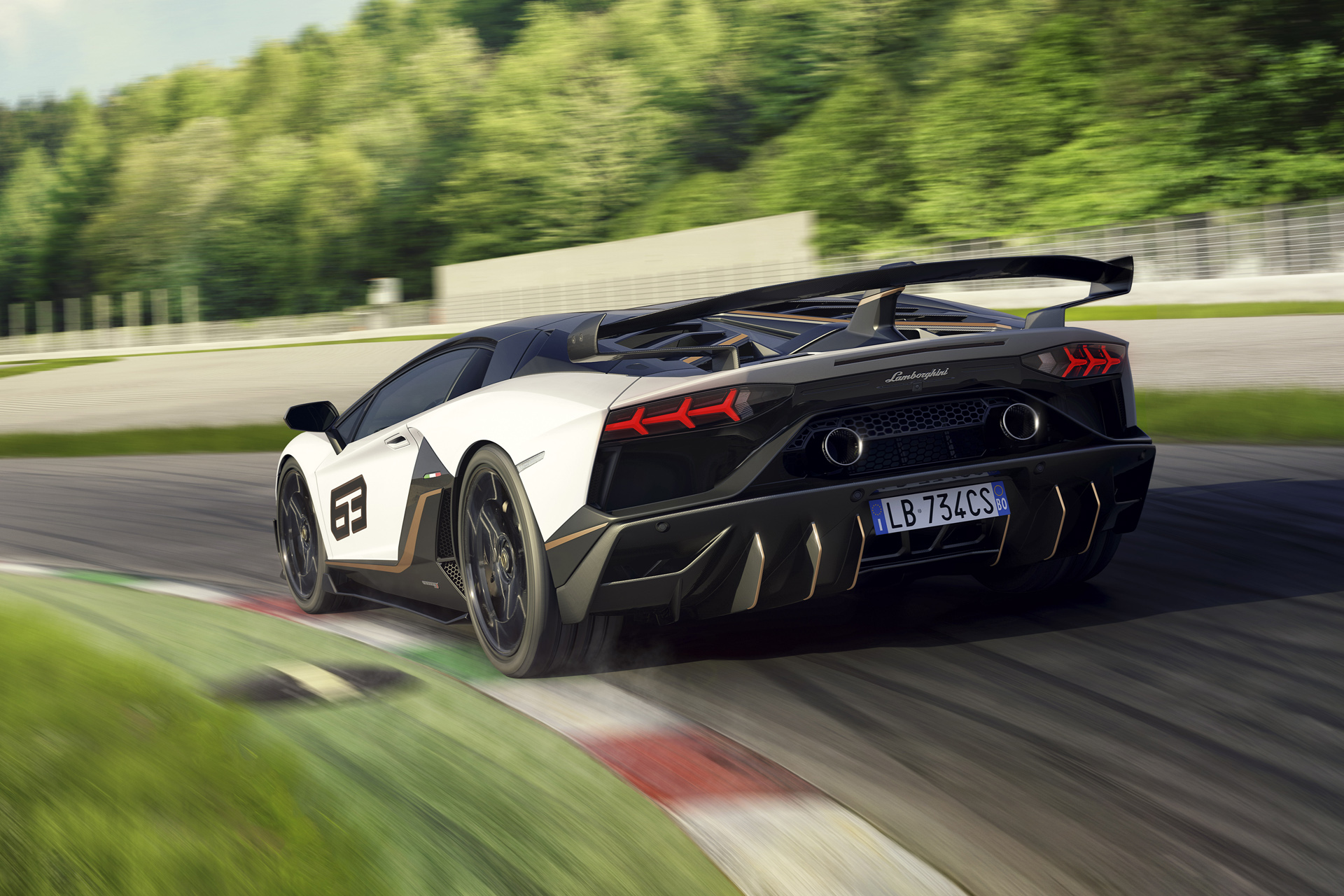 lamborghini-aventador-svj-03 Why Lamborghini Favors Electrification Over Turbos For Aventador Successor