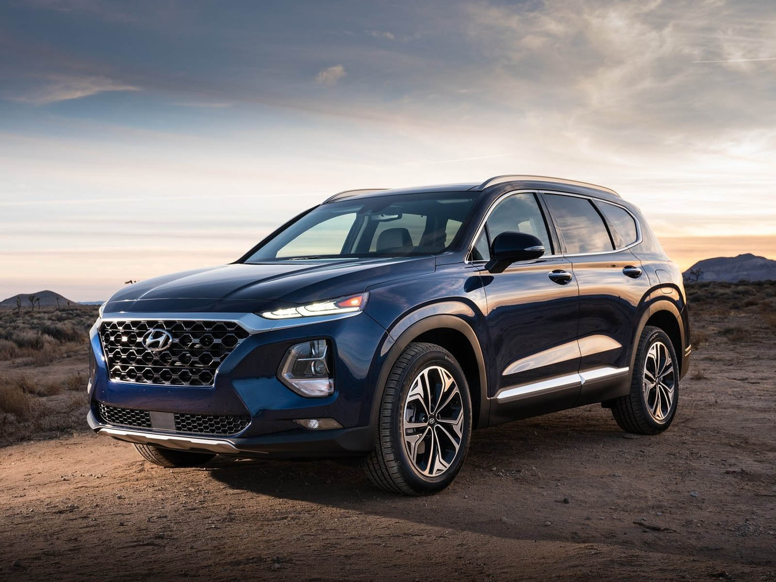 Hyundai-Santa_Fe_US-Version-2019-1600-04 Here Are All The Contenders For 2019 World Car Of The Year