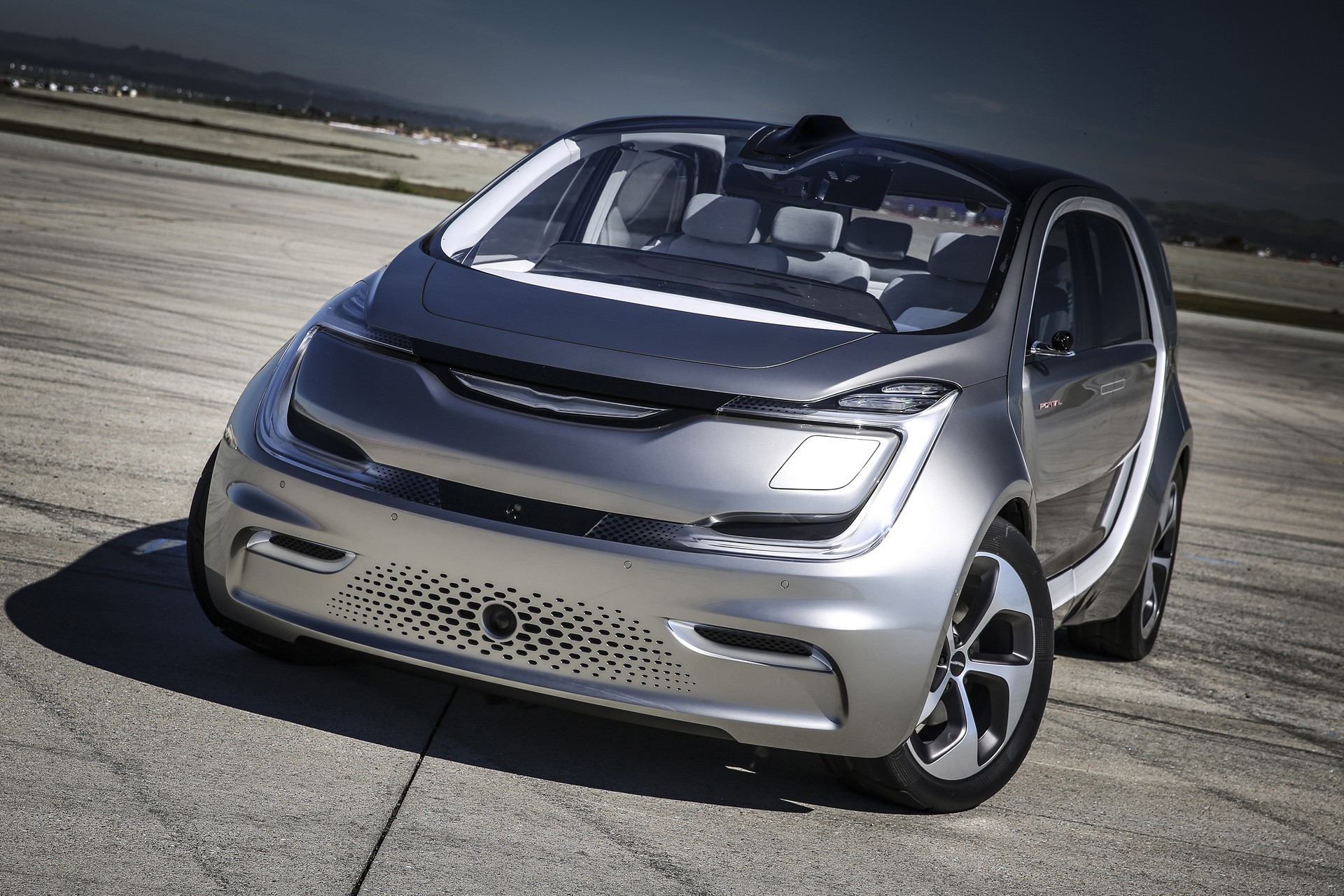 Chrysler Portal Concept-8 Chrysler Portal Concept Reportedly Going Into Production In 2020