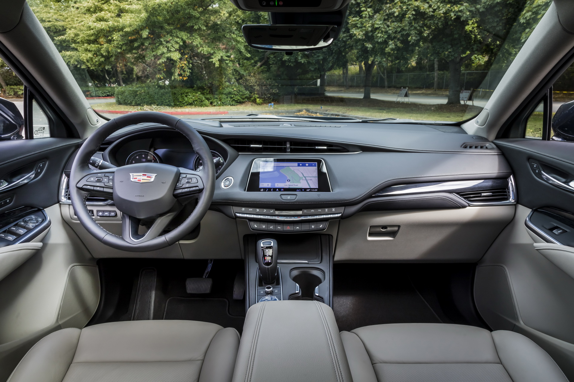 2019-Cadillac-XT4-014 Cadillac Puts Diesel Engine Development On Hold, Will Focus On Electrification