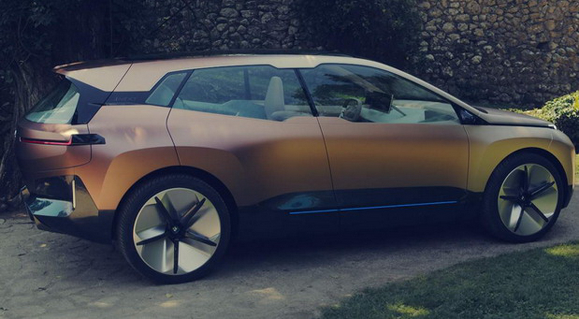 BMW-iNext-6 BMW iNEXT Electric Crossover: This Is It!