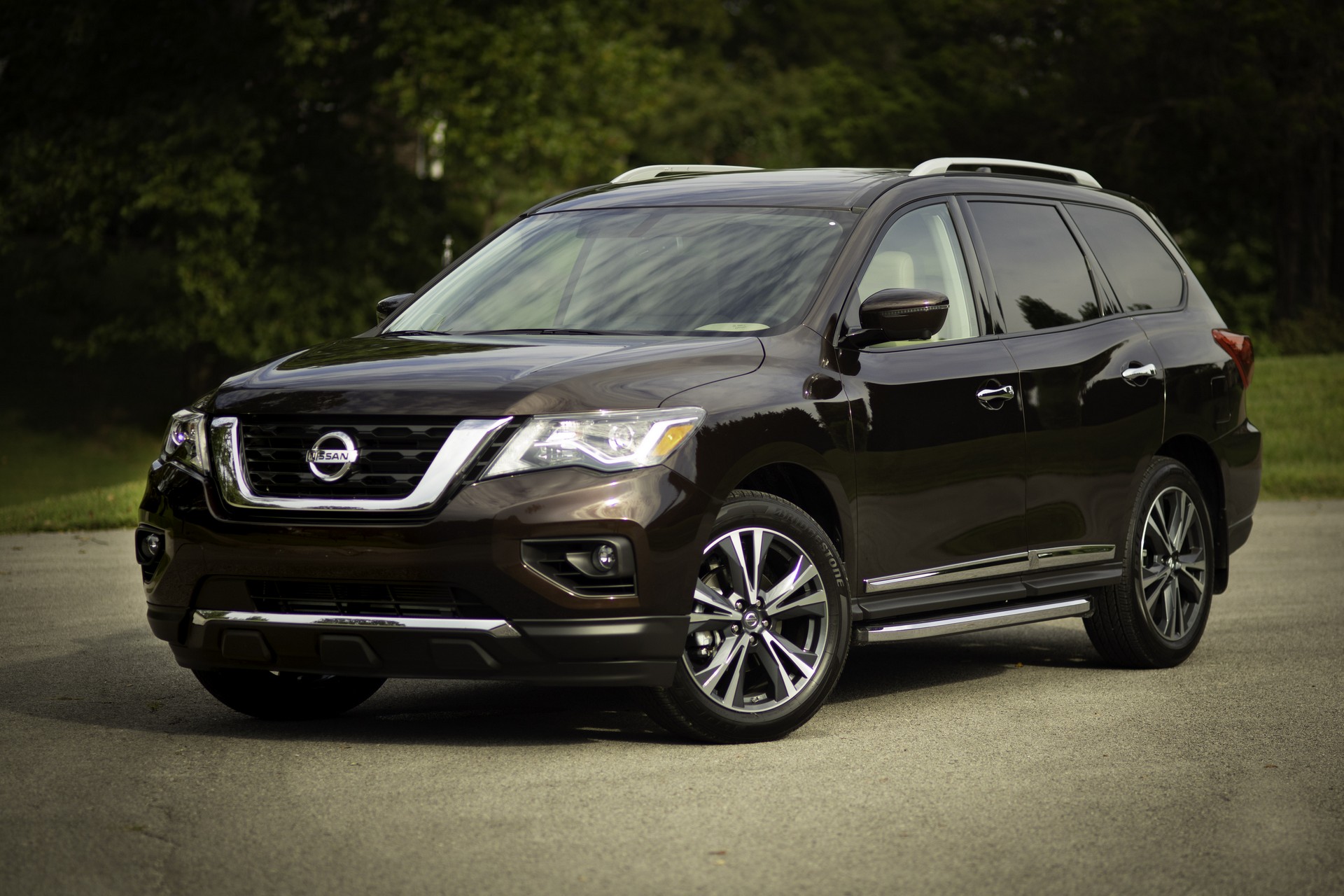 2019-Nissan-Pathfinder-13 2019 Nissan Pathfinder Arrives With Newly Standard Driver Assistance Systems