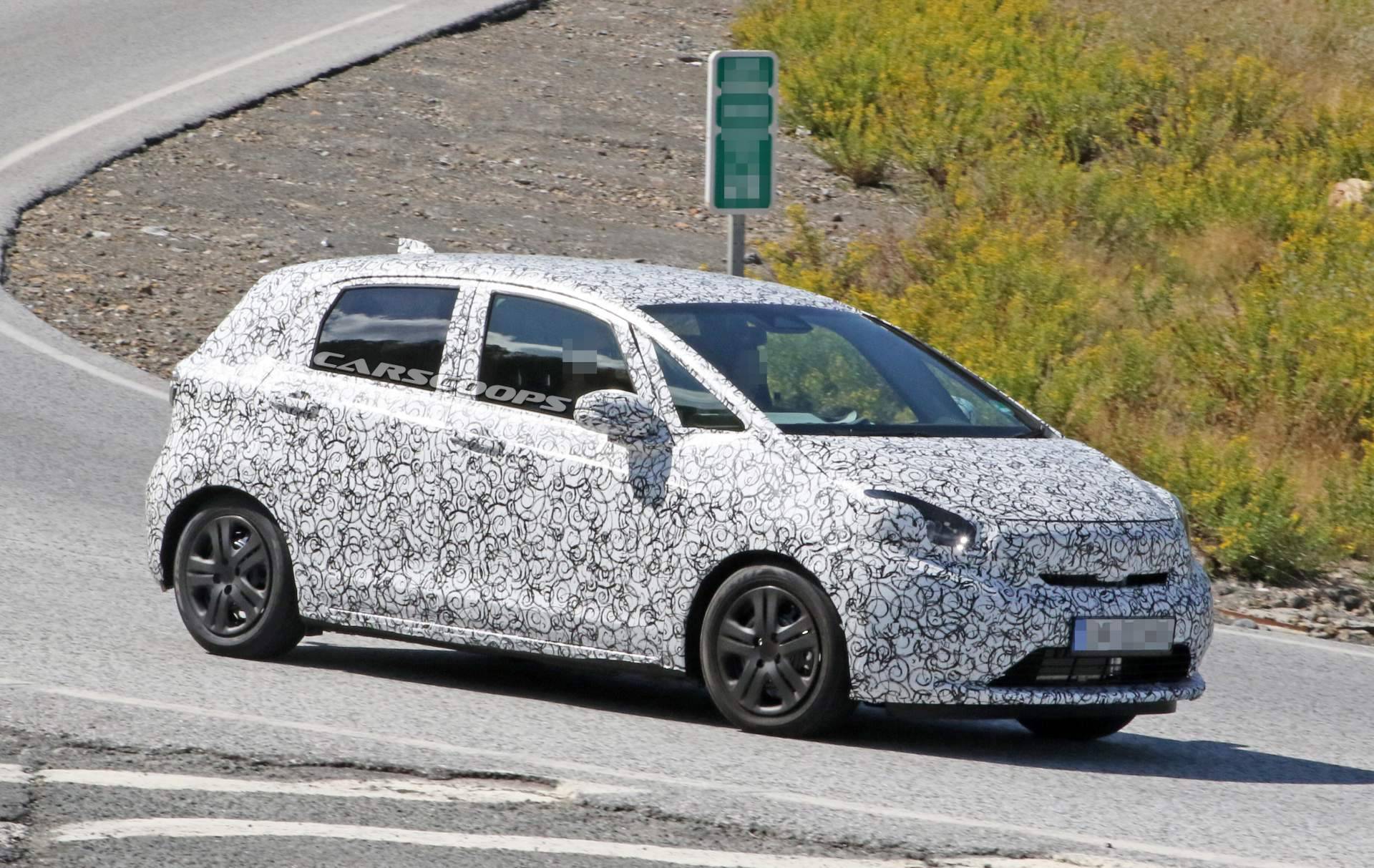2020-Honda-Jazz-spy-shots-6 2020 Fit / Jazz To Debut In Tokyo Alongside JDM Honda e And Accord