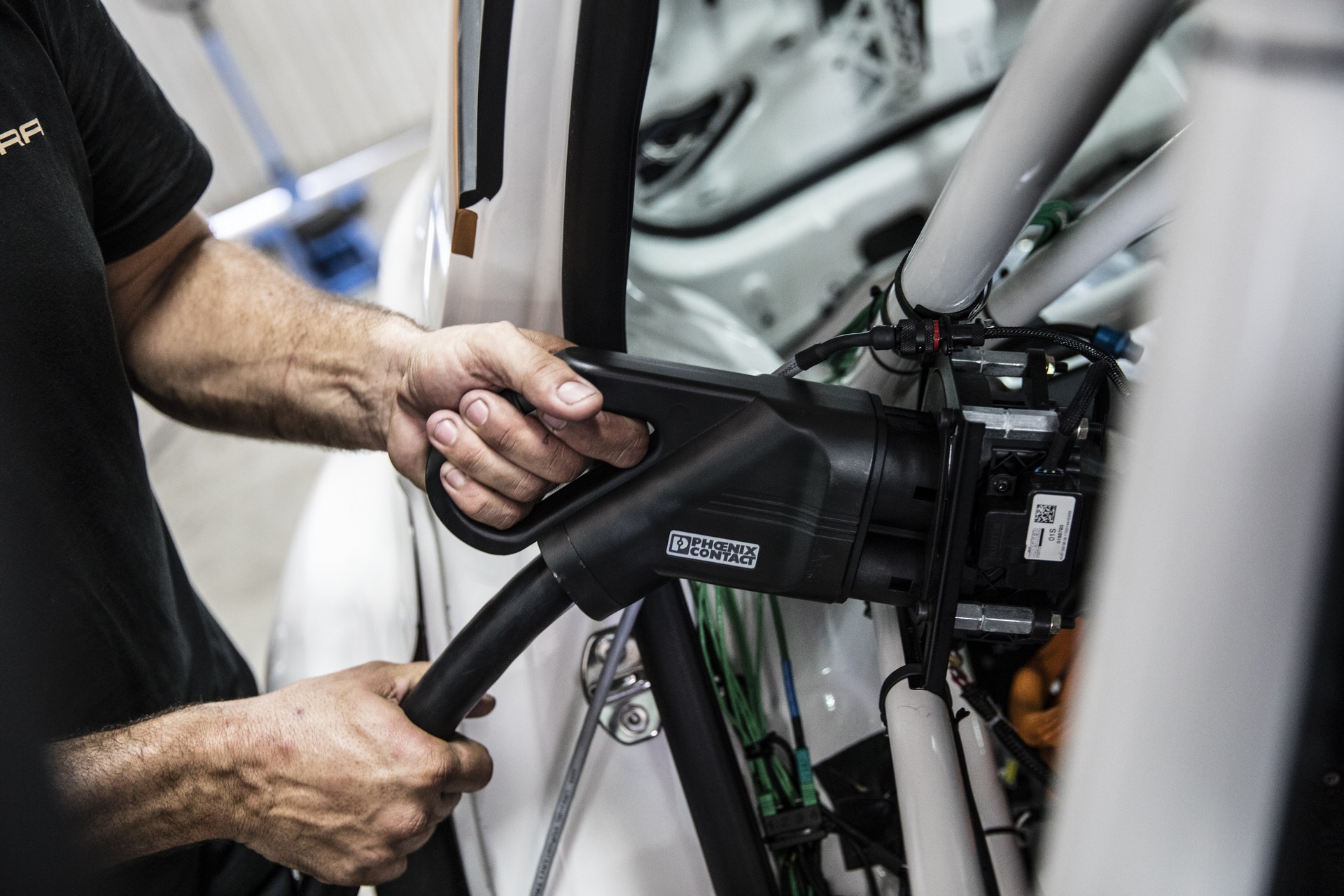 Cupra E-Racer-5 Cupra’s High-Tech E-Racer Can Burn Through 440 Pounds Of Dry Ice In A Day