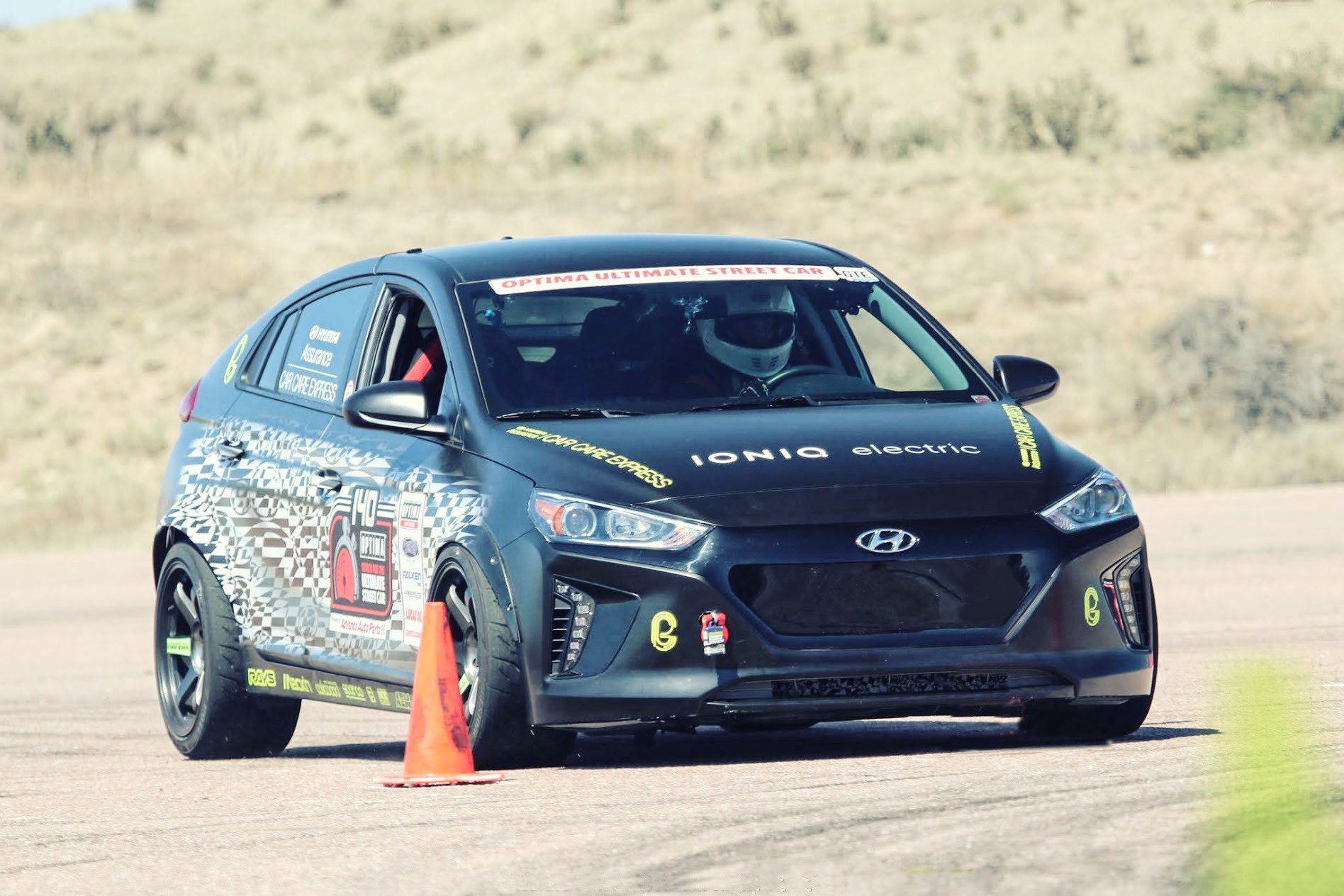 Hyundai Race Cars-2 Hyundai Shows Off Modified Veloster N And Ioniq Electric With Performance Upgrades