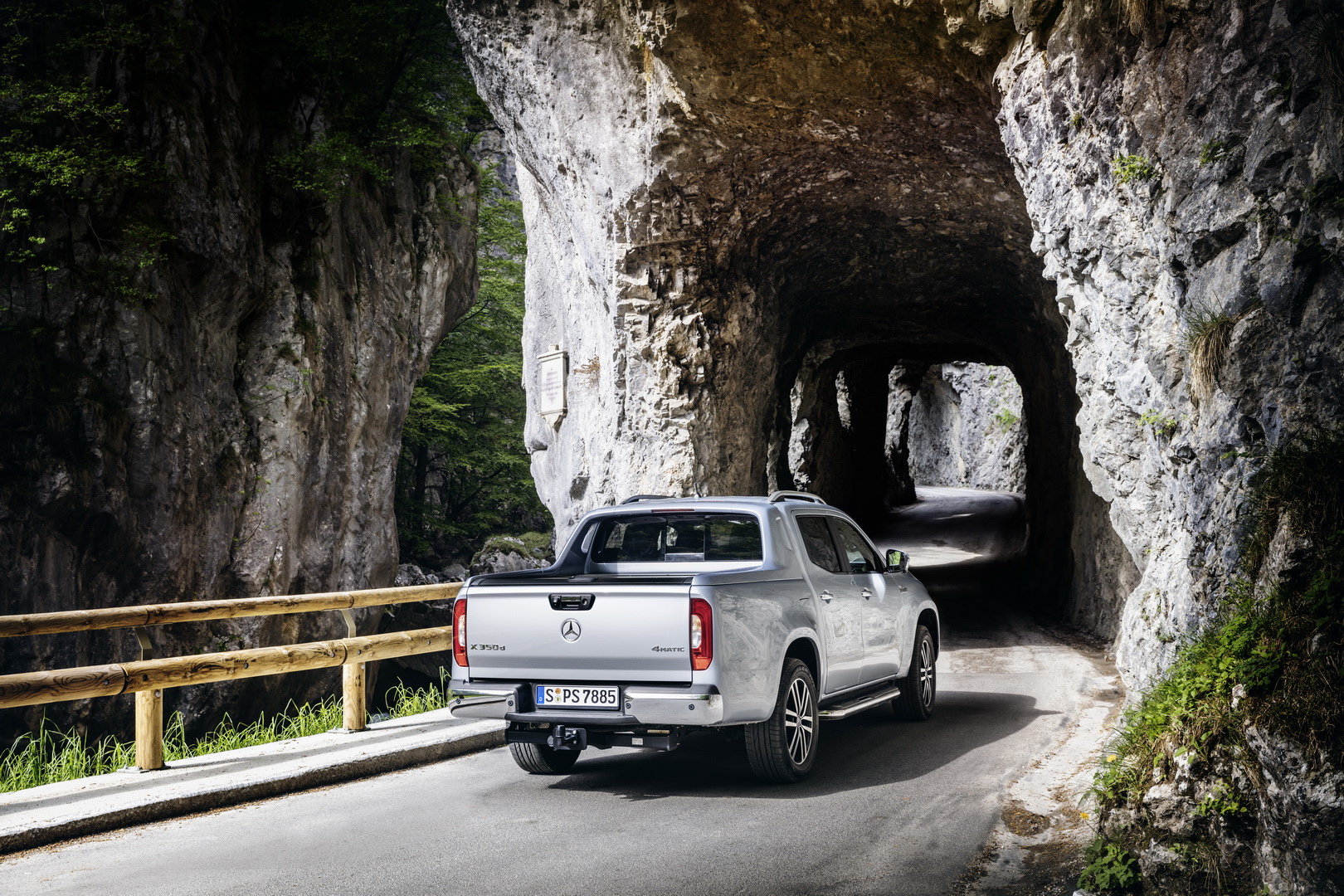 Mercedes-Benz komplettiert sein Pickup-Modellprogramm: Die X-Klasse mit V6-Motor und permanentem Allradantrieb – der Performance-Pickup für den sportlichen Lifestyle
Mercedes-Benz completes its pickup model range: The X-Class with V6 engine and permane Mercedes-AMG X-Class Will Never Happen, Says Performance Brand’s Boss